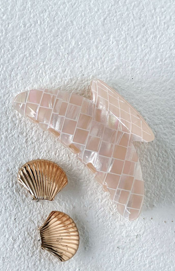 Premium Helen Pearl Hair Clip - Ultimate Beach Essential