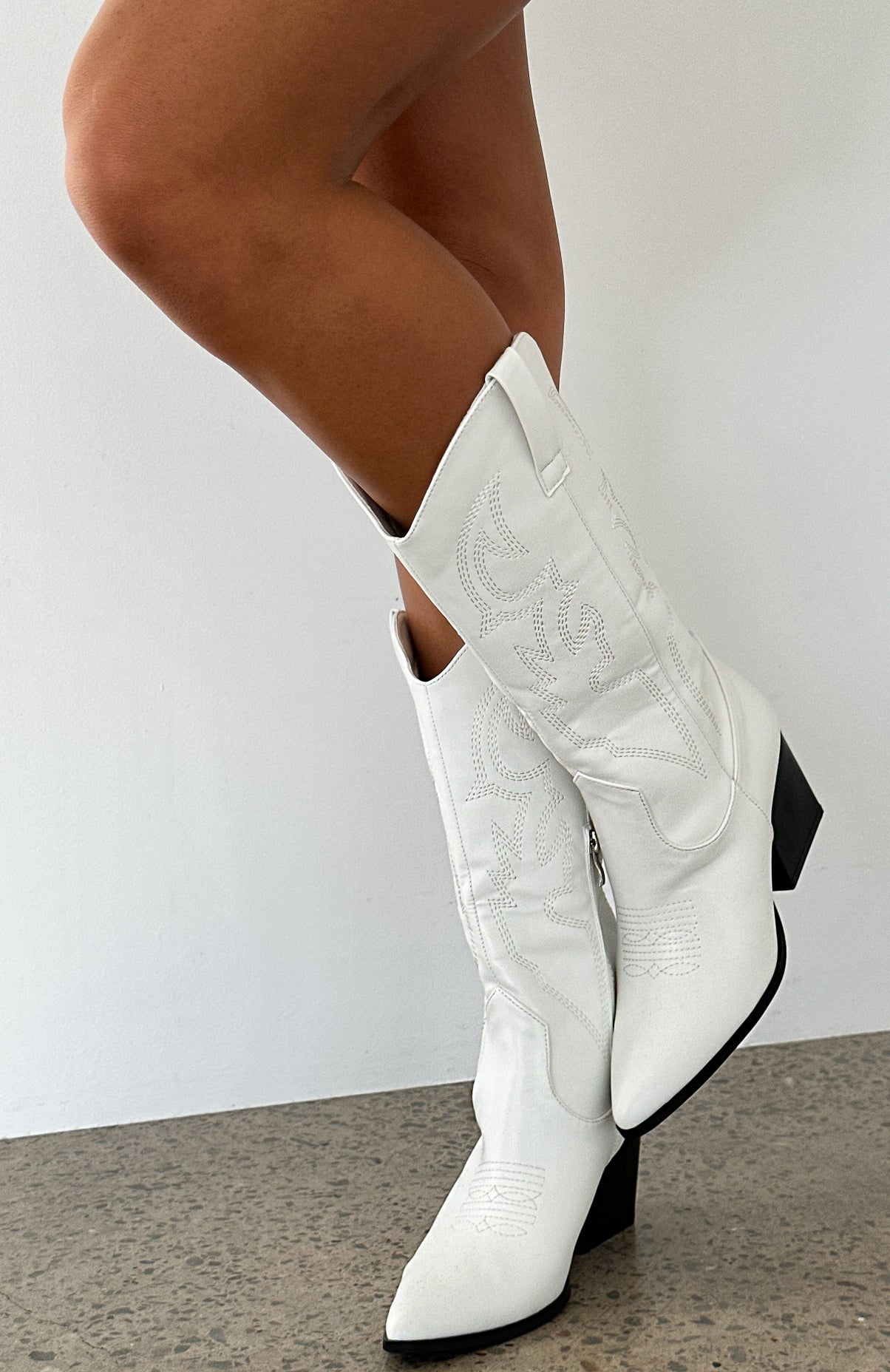 Premium Kacey White Cowboy Boots - Festival & Evening Essential