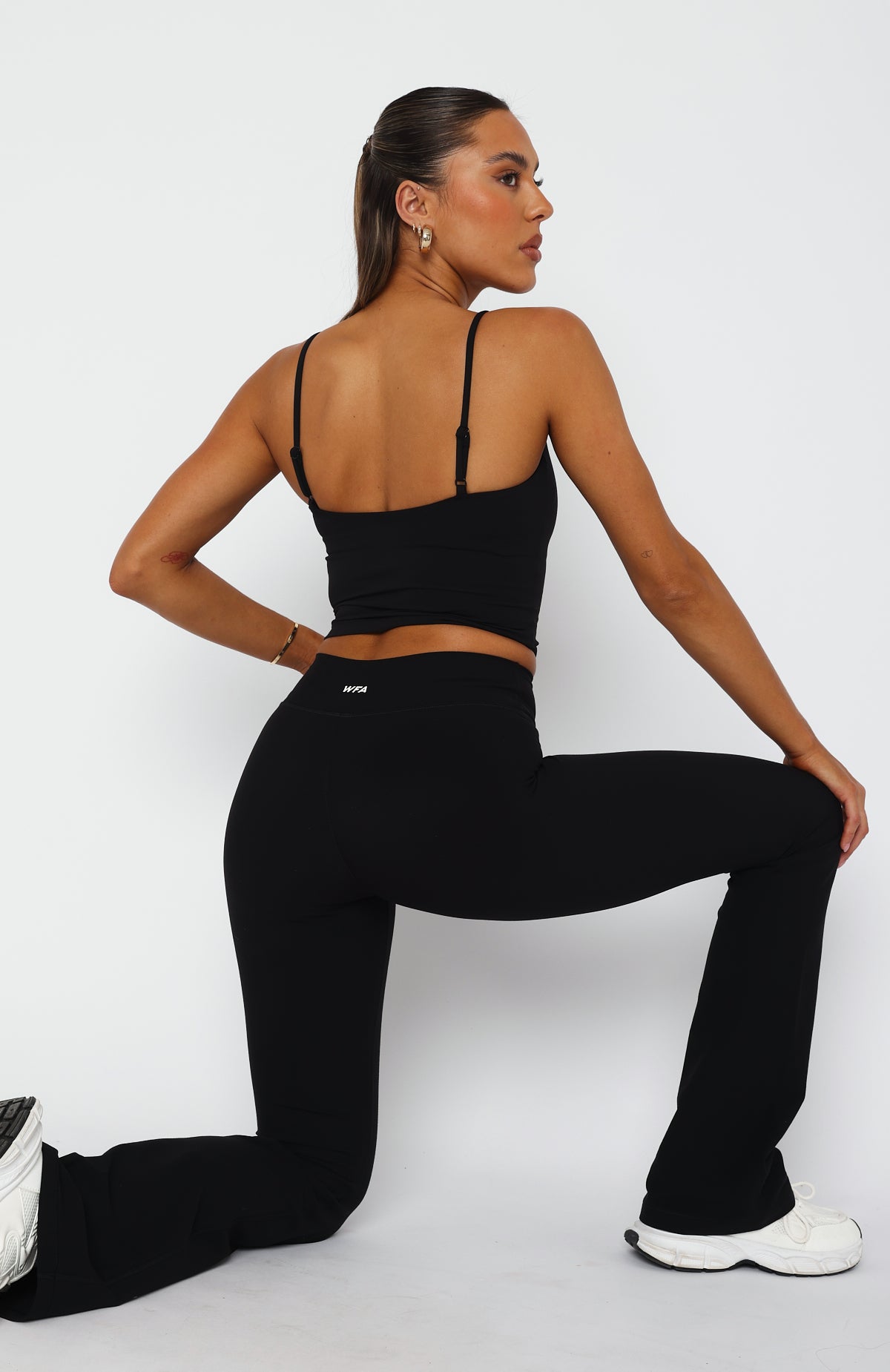 Ultimate Black Energy Crop Top