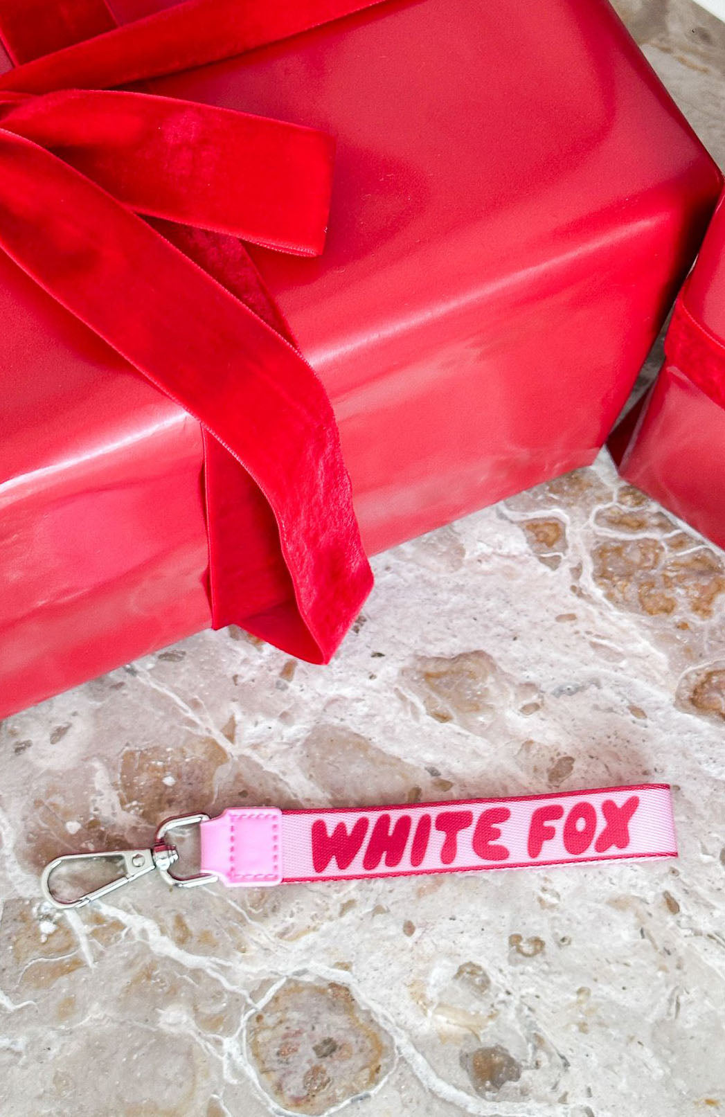 Ultimate Style Strap Keychain - Pink/Red Edition