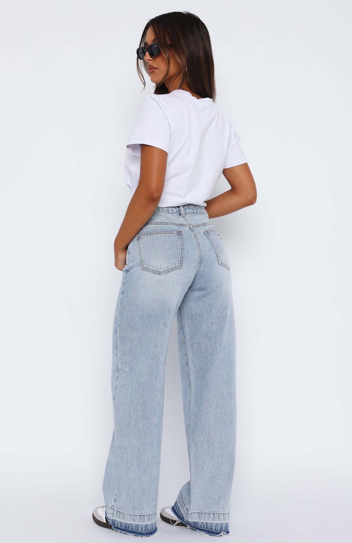 Premium Mid-Rise Wide Leg Jeans - Light Blue Wash | Ultimate IT Girl Style