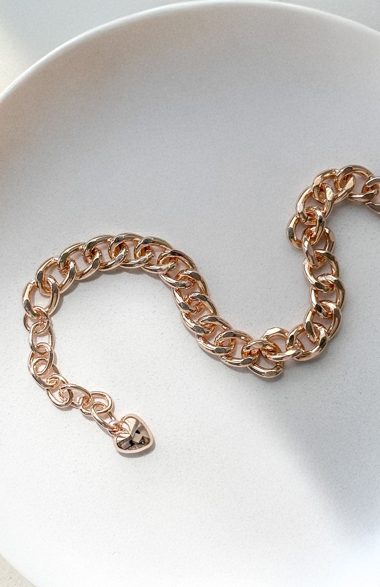 Premium Vesna Gold Bracelet - Ultimate Style Upgrade