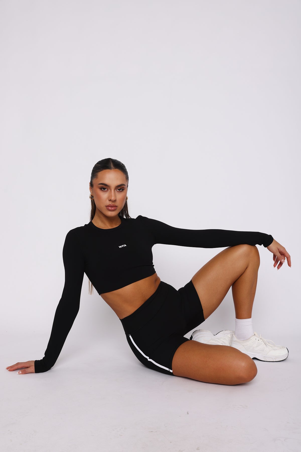 Premium Bootcamp Long Sleeve Crop - Ultimate Black