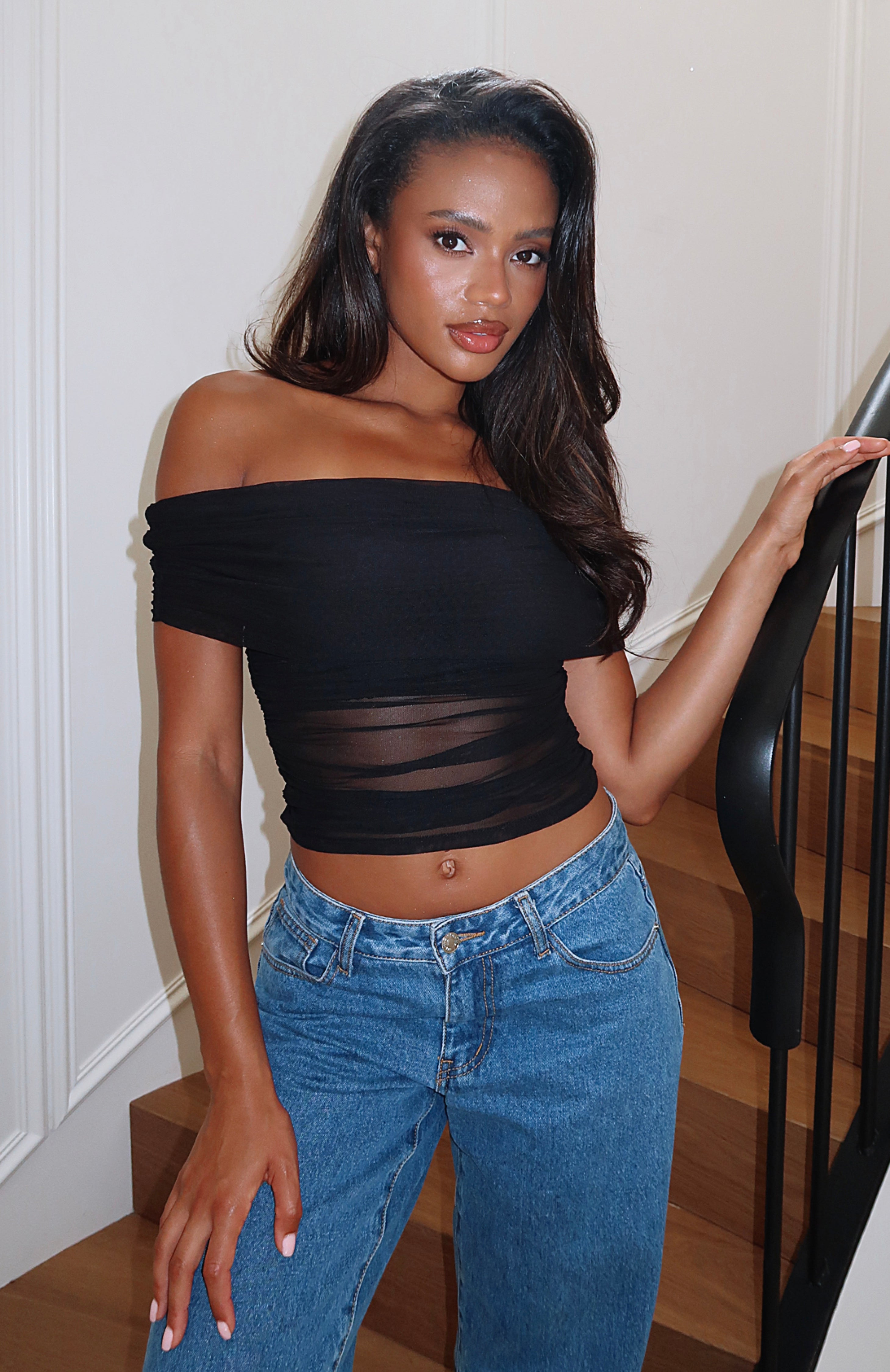 Premium Show Out Mesh Top - Black