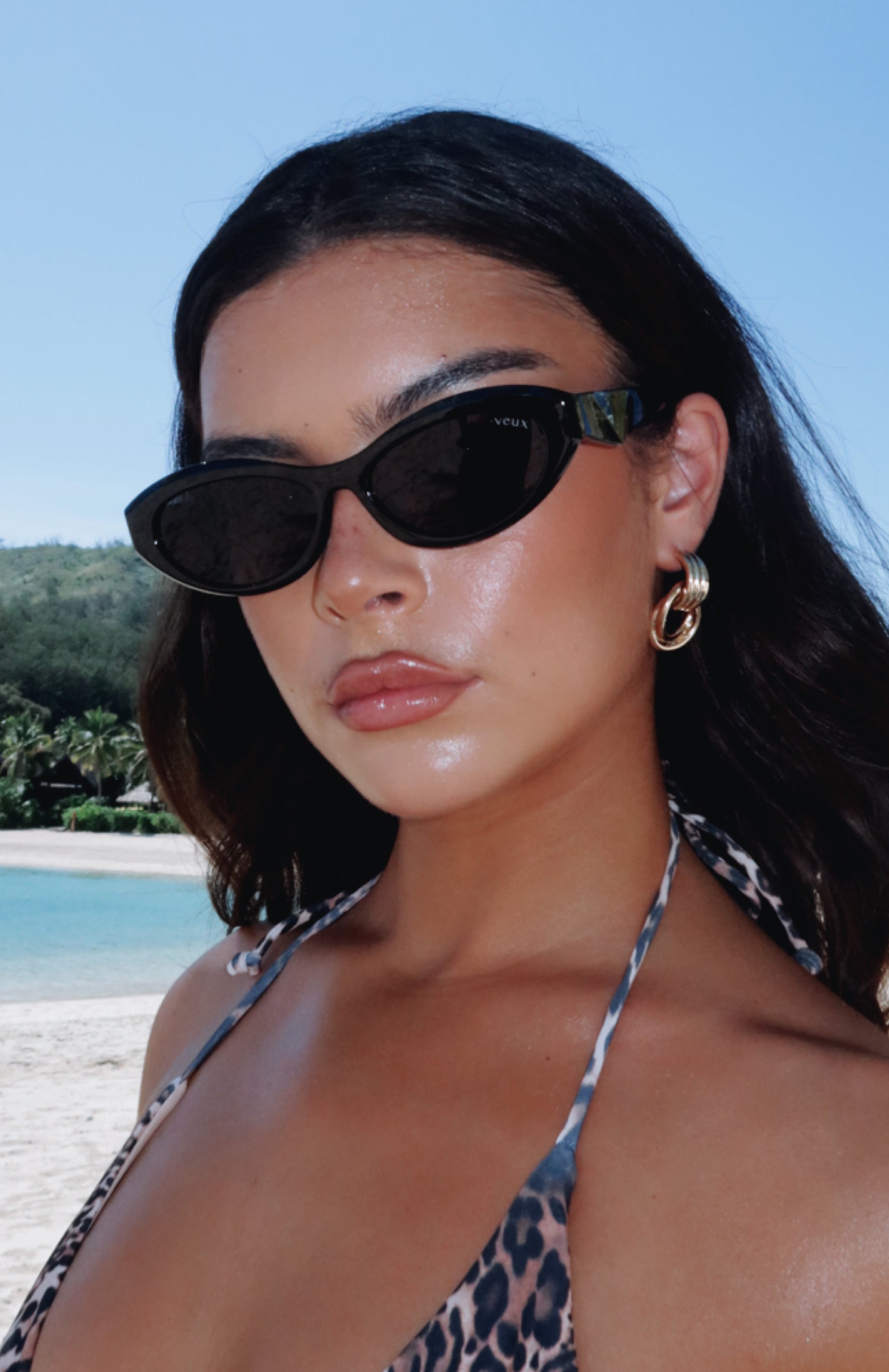 Premium Hamptons Sunglasses - Ultimate Black Edition