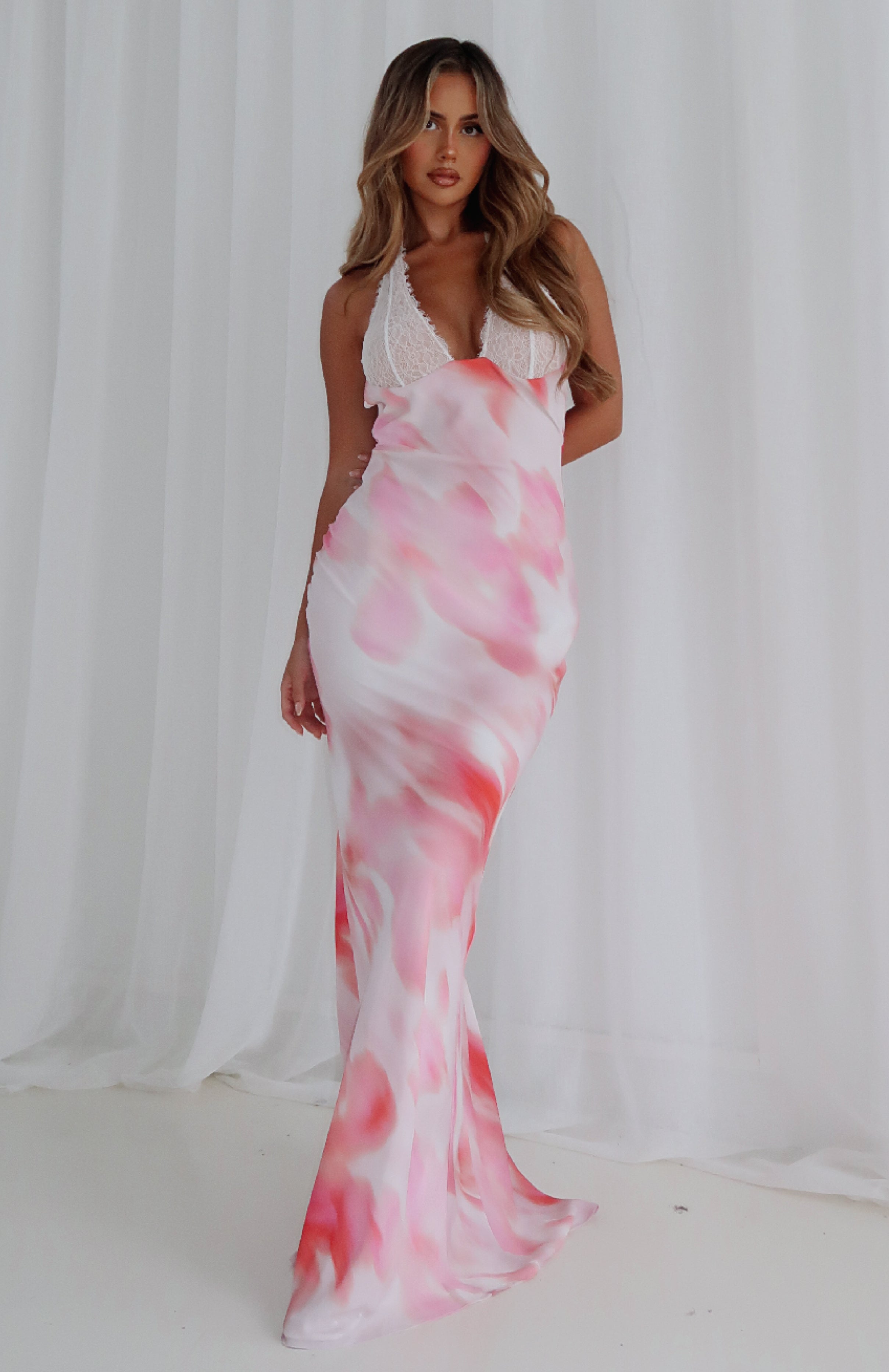 Premium Beyond The Stars Maxi Dress - Pink Floral Elegance