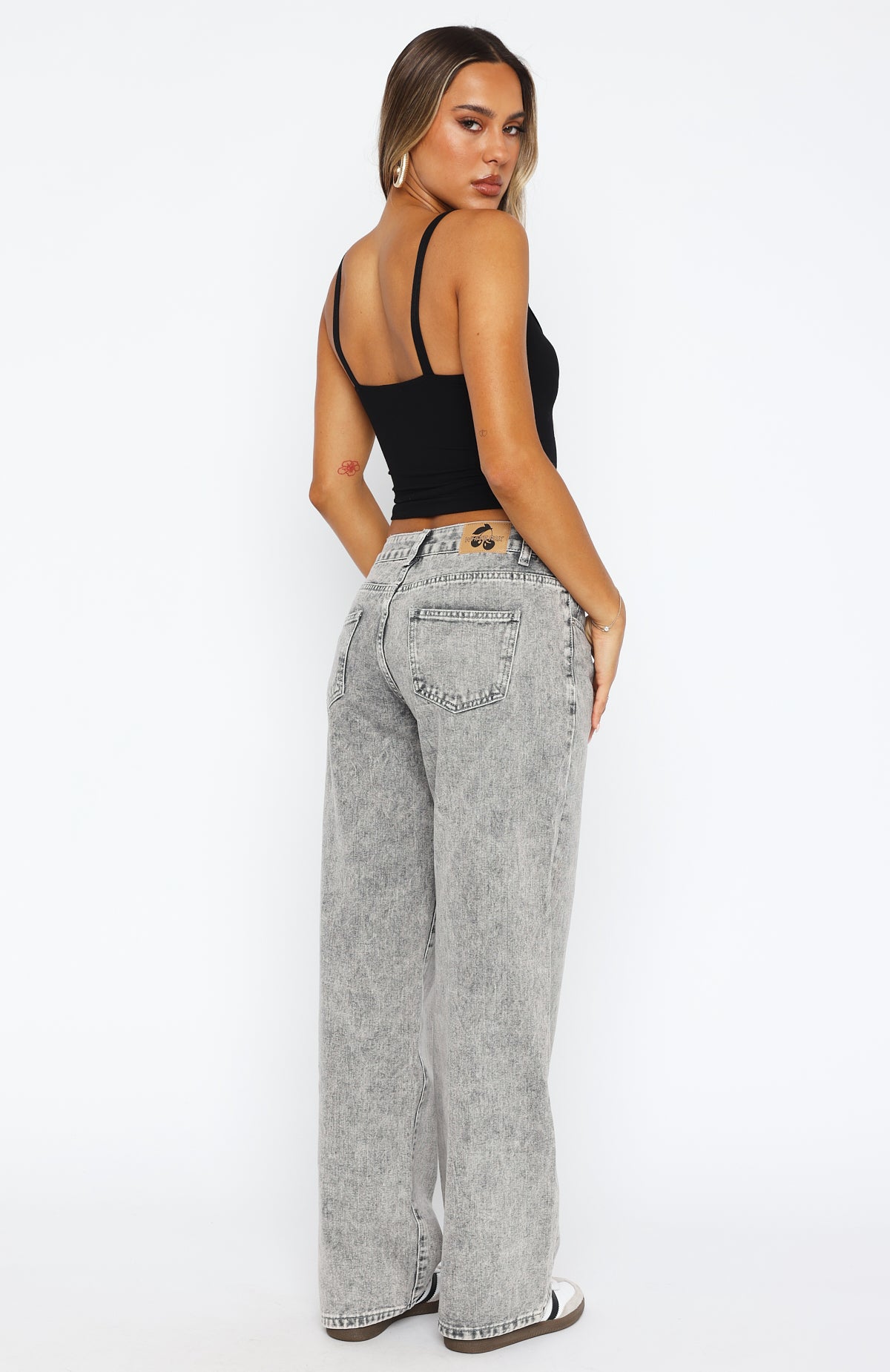 Premium Low Rise Wide Leg Jeans in Washed Grey - Ultimate Style Upgrade