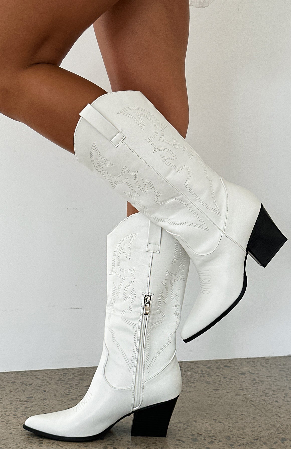 Premium Kacey White Cowboy Boots - Festival & Evening Essential