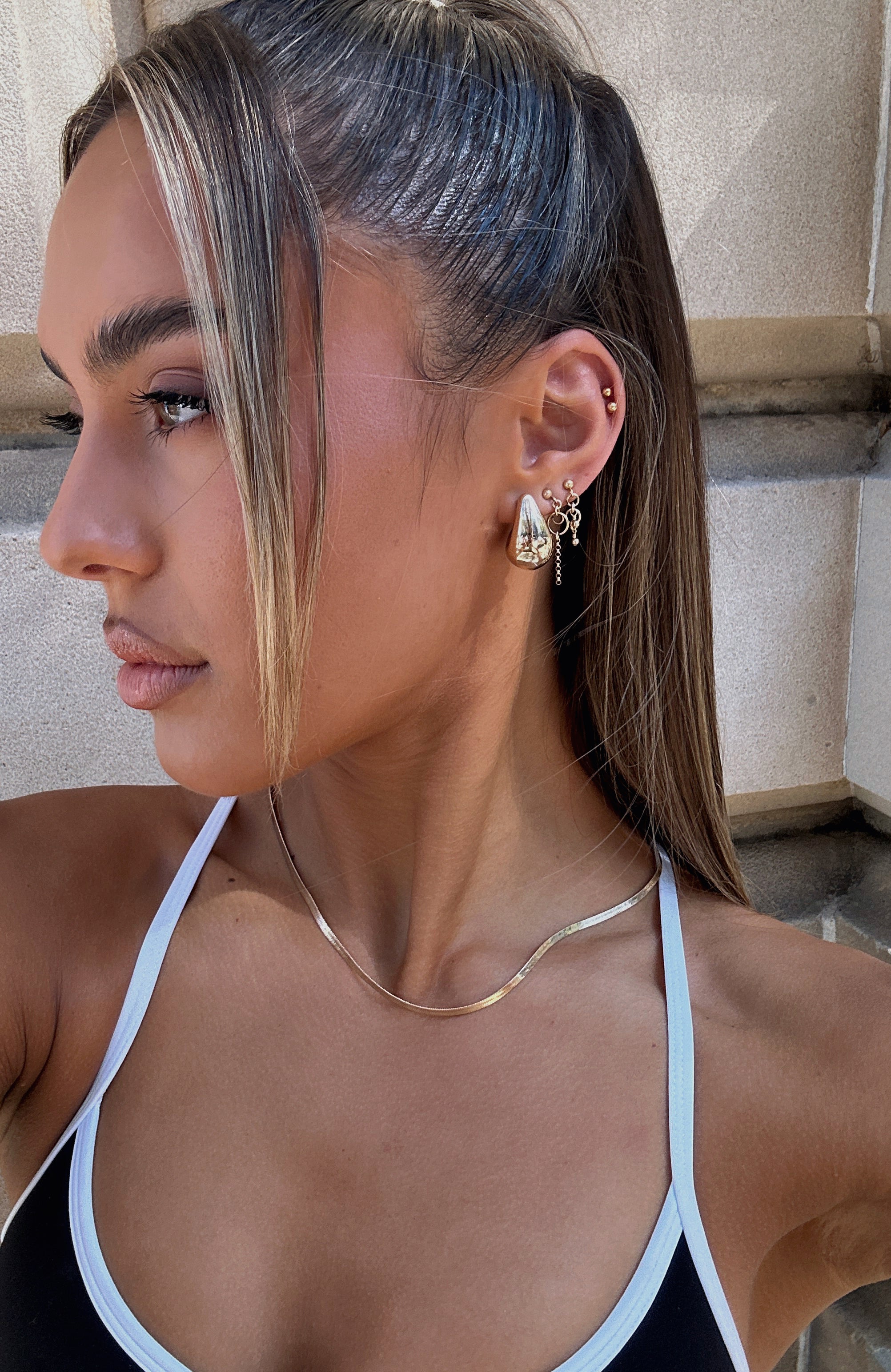 Premium Arabella Gold Hoop Earrings - Ultimate Style Upgrade