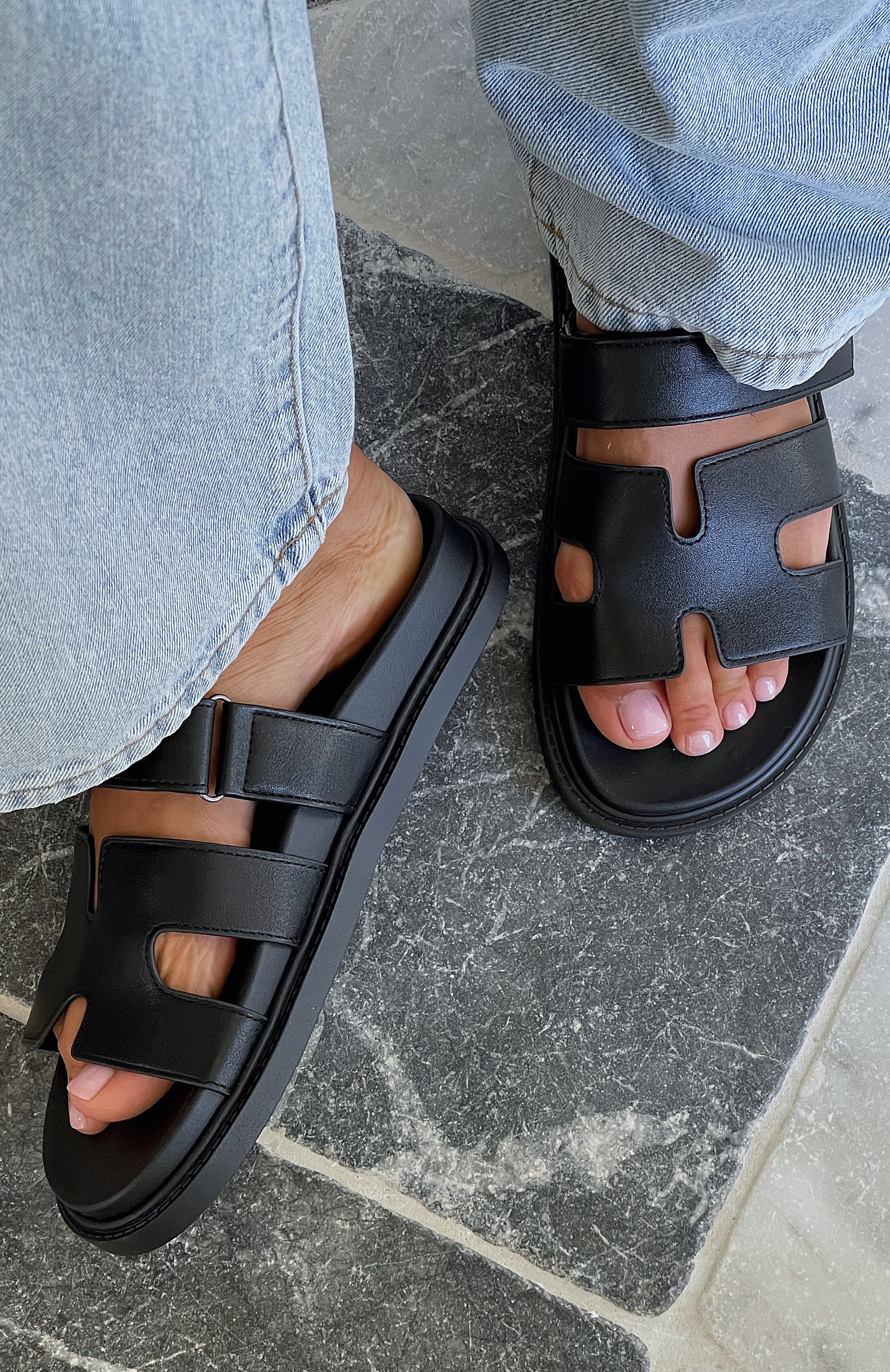 Premium Riley Black Sandals - Ultimate Comfort & Style