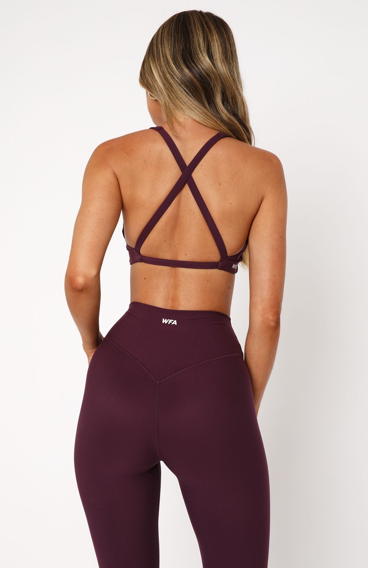 Ultimate Race Me Sports Bra - Plum