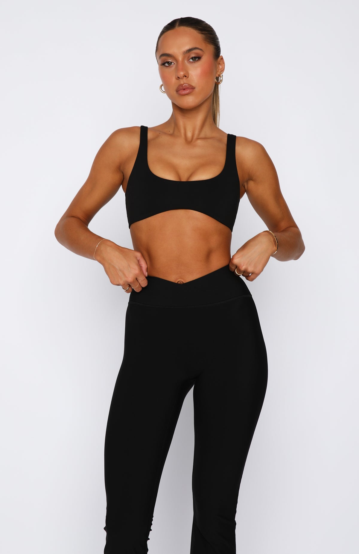 Premium Penelope Sports Bra - Ultimate Black Edition