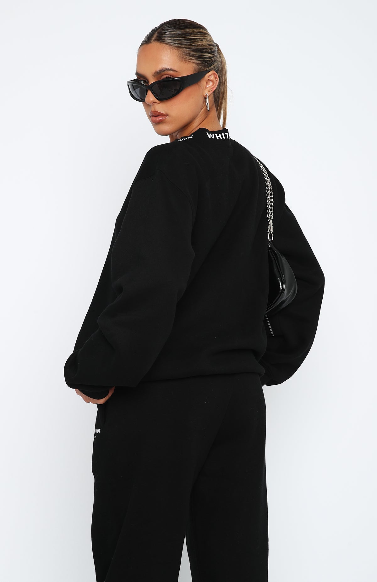 Ultimate Comfort Oversized Sweater - Black