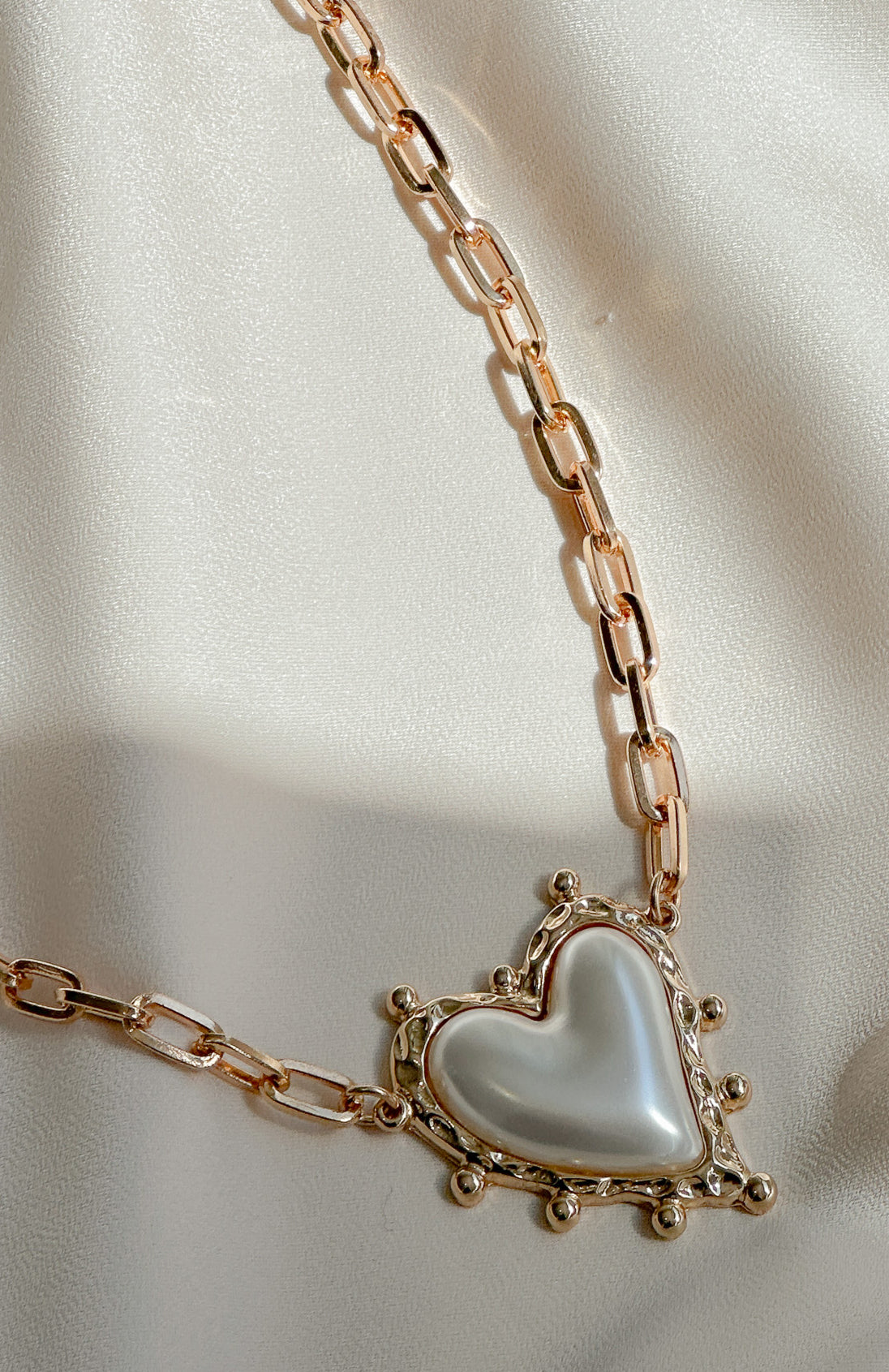 Premium Evi Gold Pendant Necklace