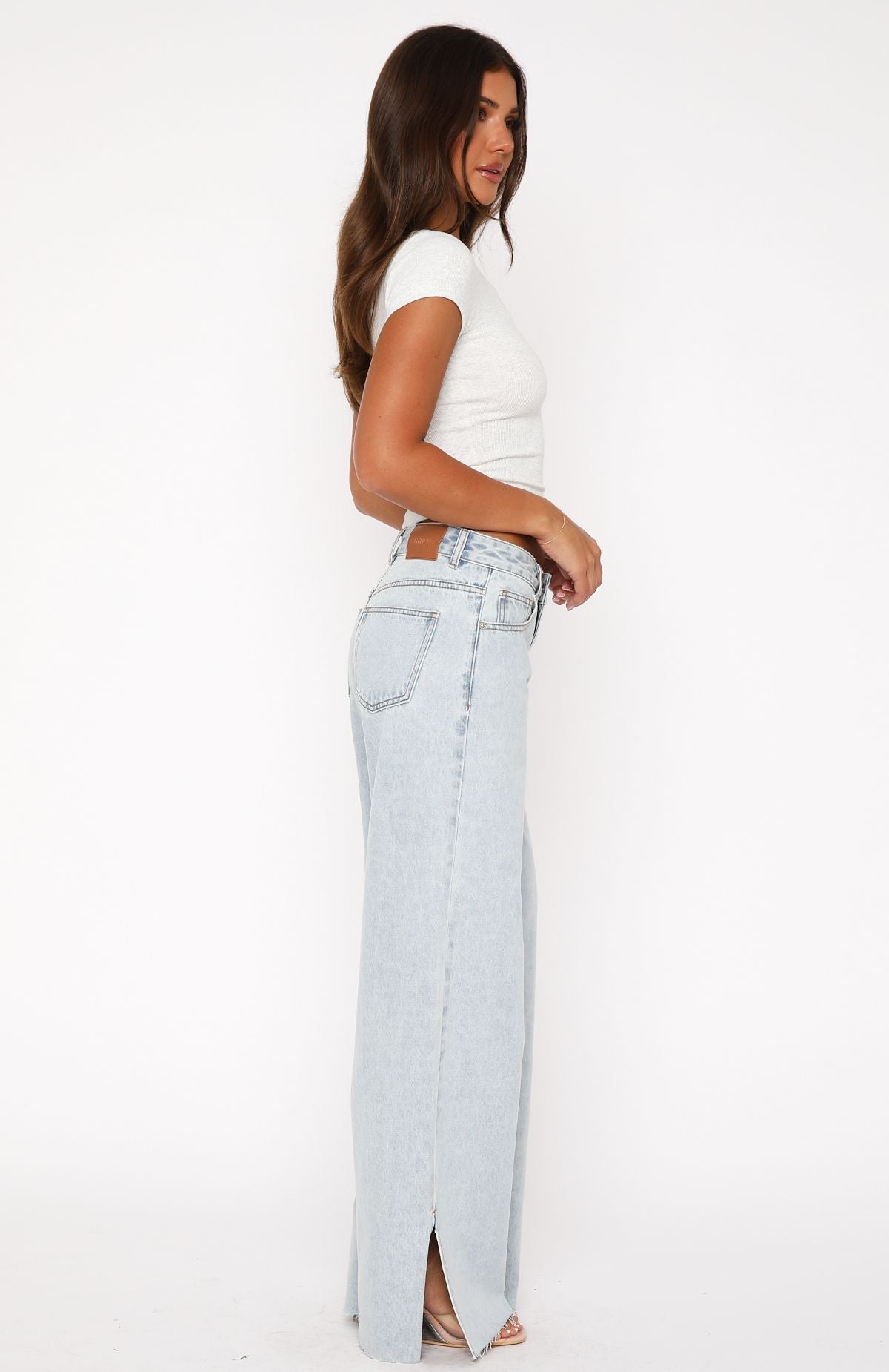 Premium Summer Wide-Leg Jeans in Glacier Blue