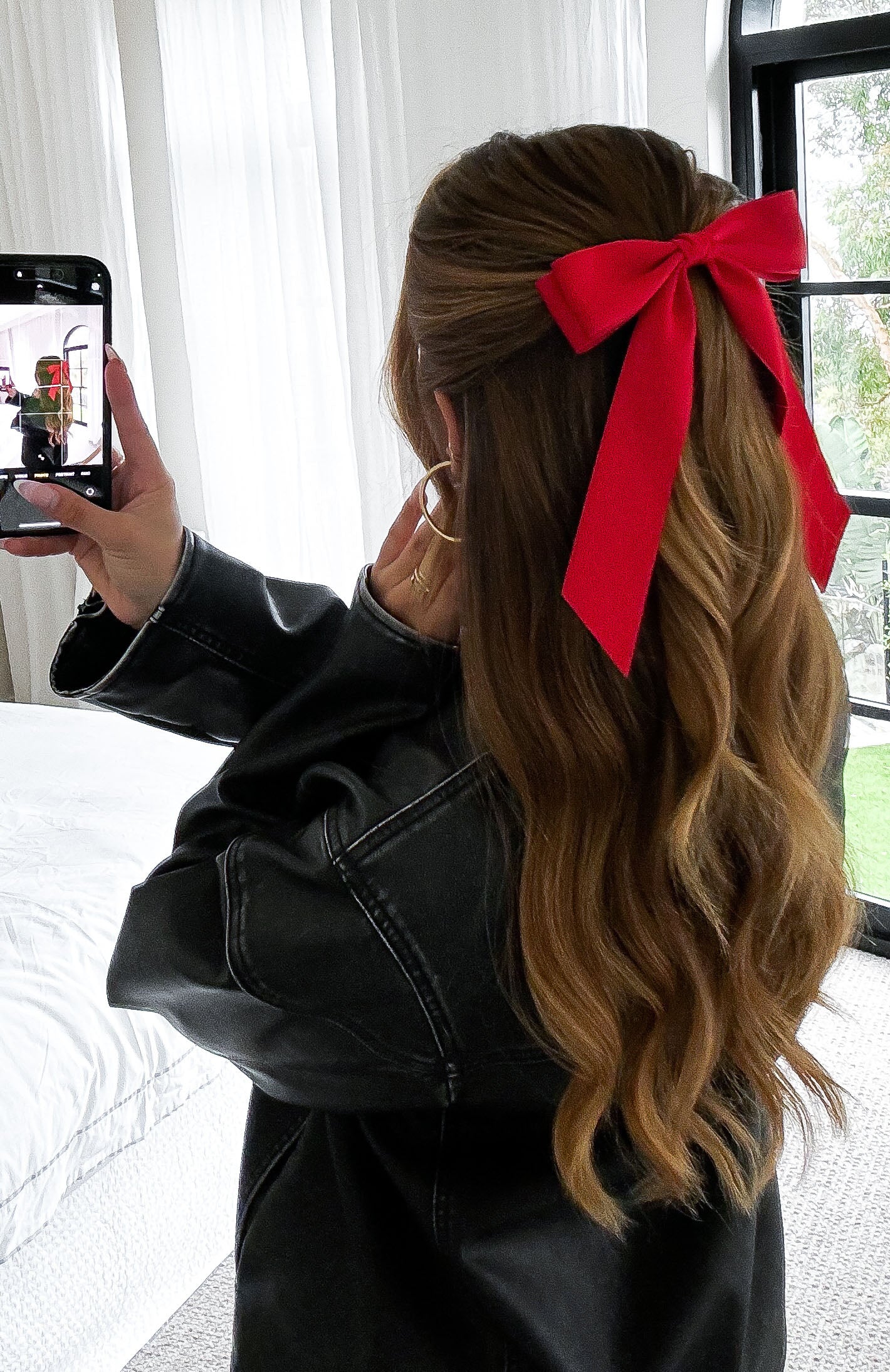 Premium Sweet Serenity Bow Hair Clip - Vibrant Red