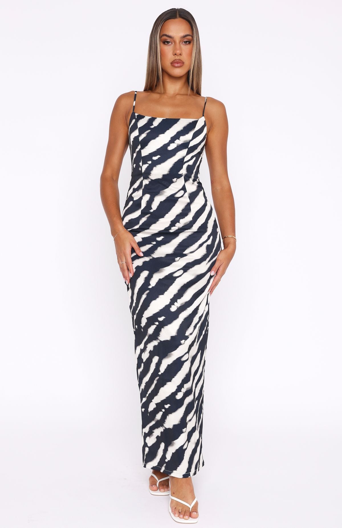 Ultimate Summer Chic: Just A Fan Maxi Dress - Black Abstract Stripe