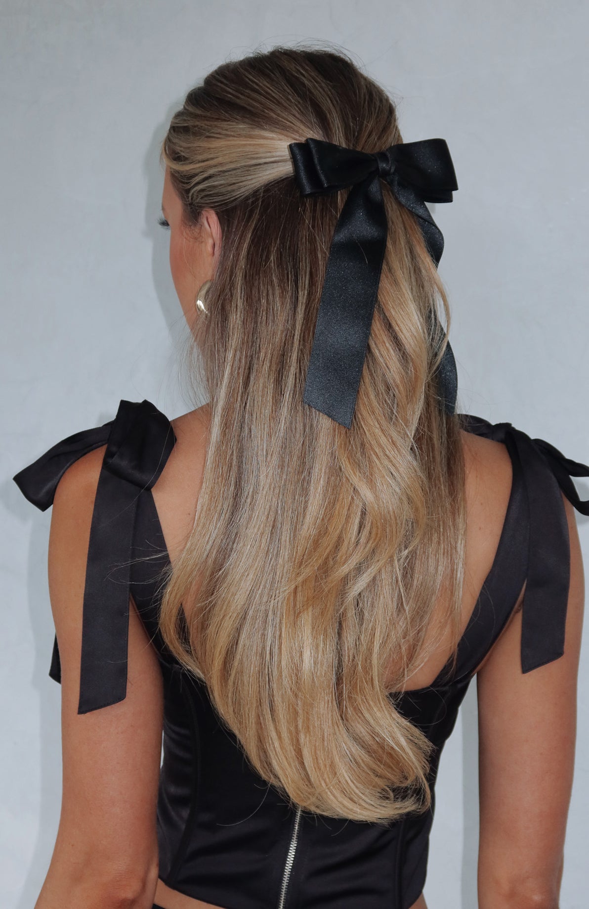 Premium Sweet Serenity Bow Hair Clip - Black | Ultimate Style Upgrade