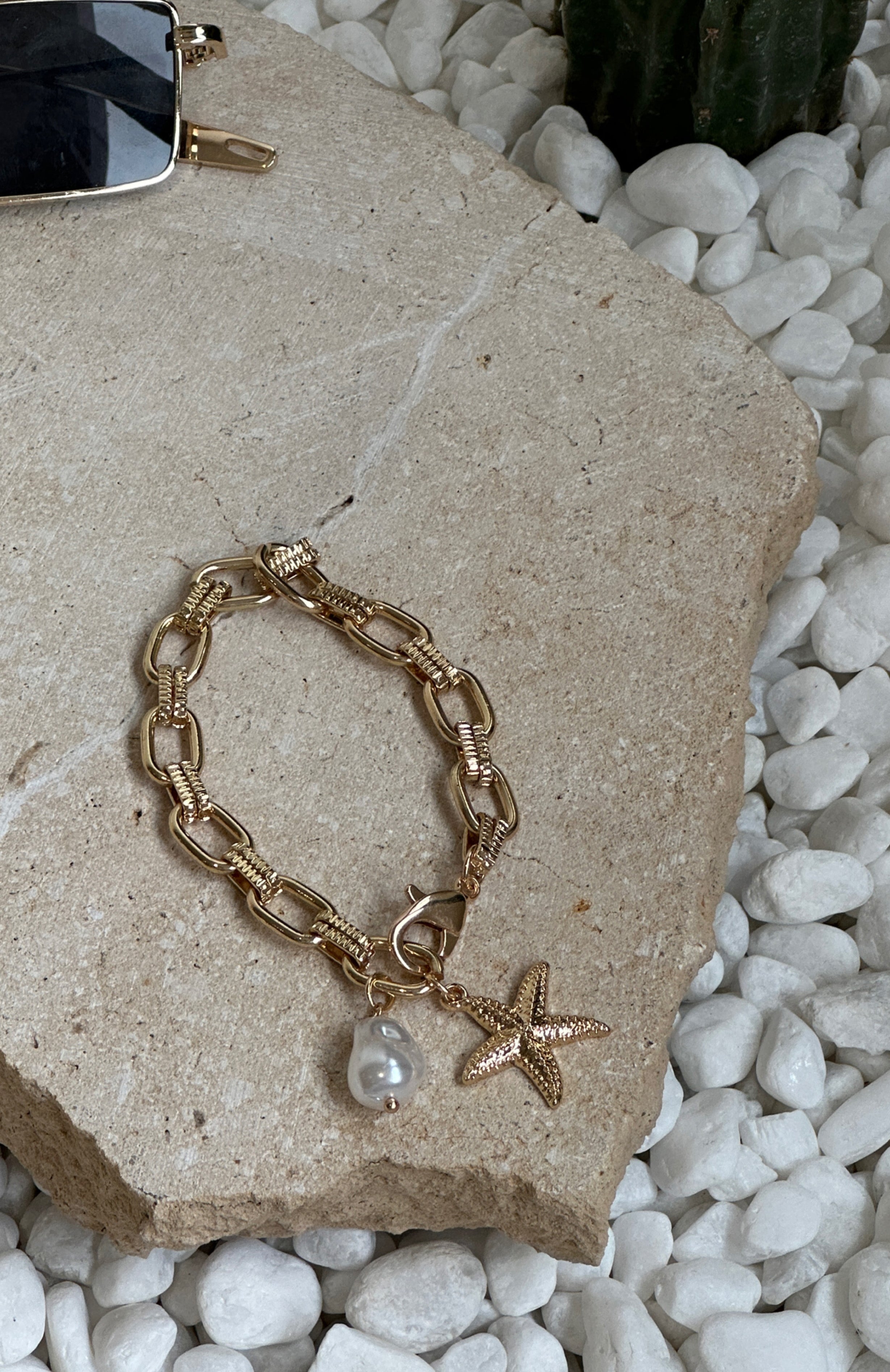 Premium Lost At Sea Gold Charm Bracelet - Ultimate Beach Style