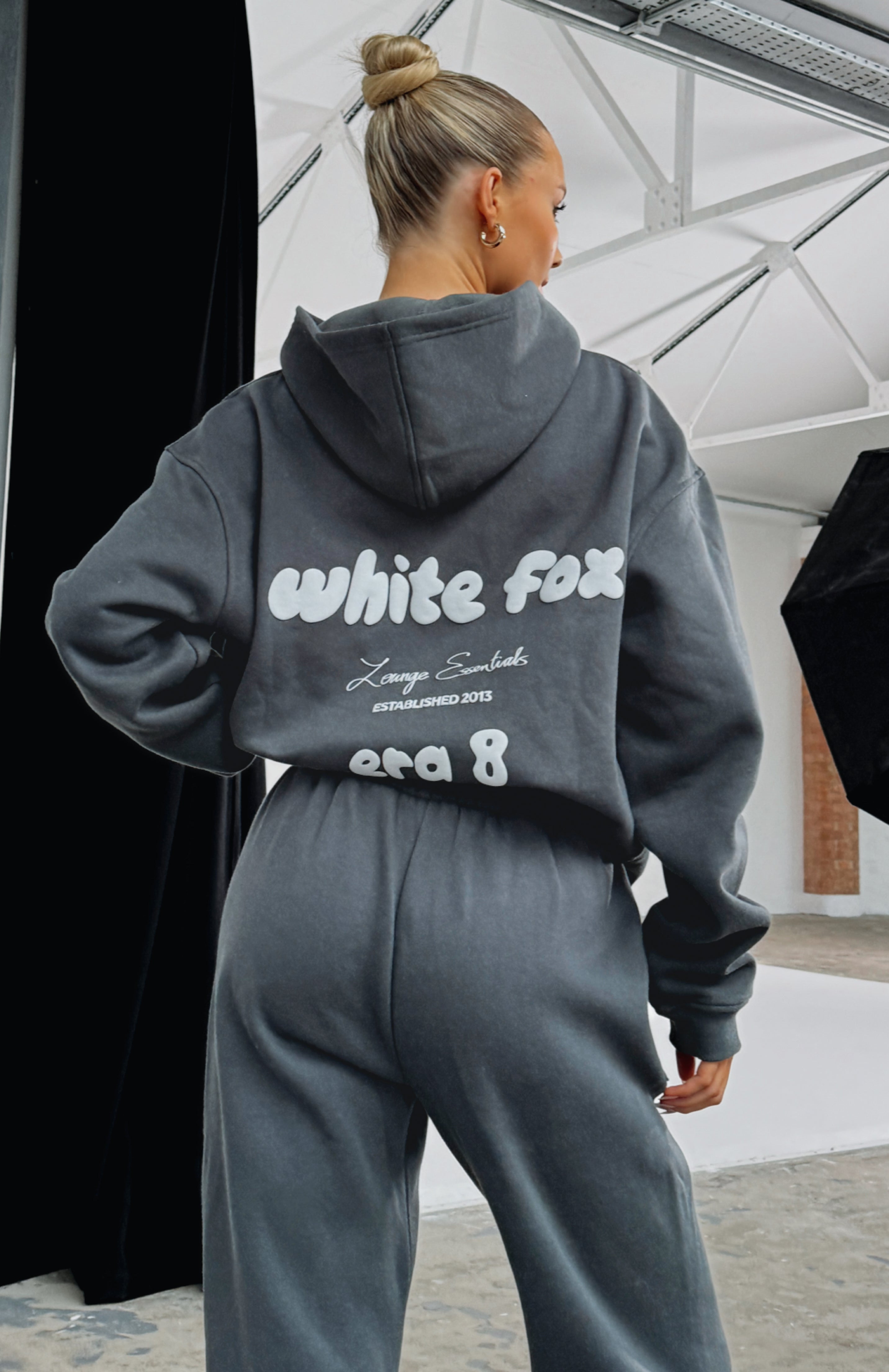 Premium Era 8 Oversized Hoodie Fossil - Ultimate Comfort