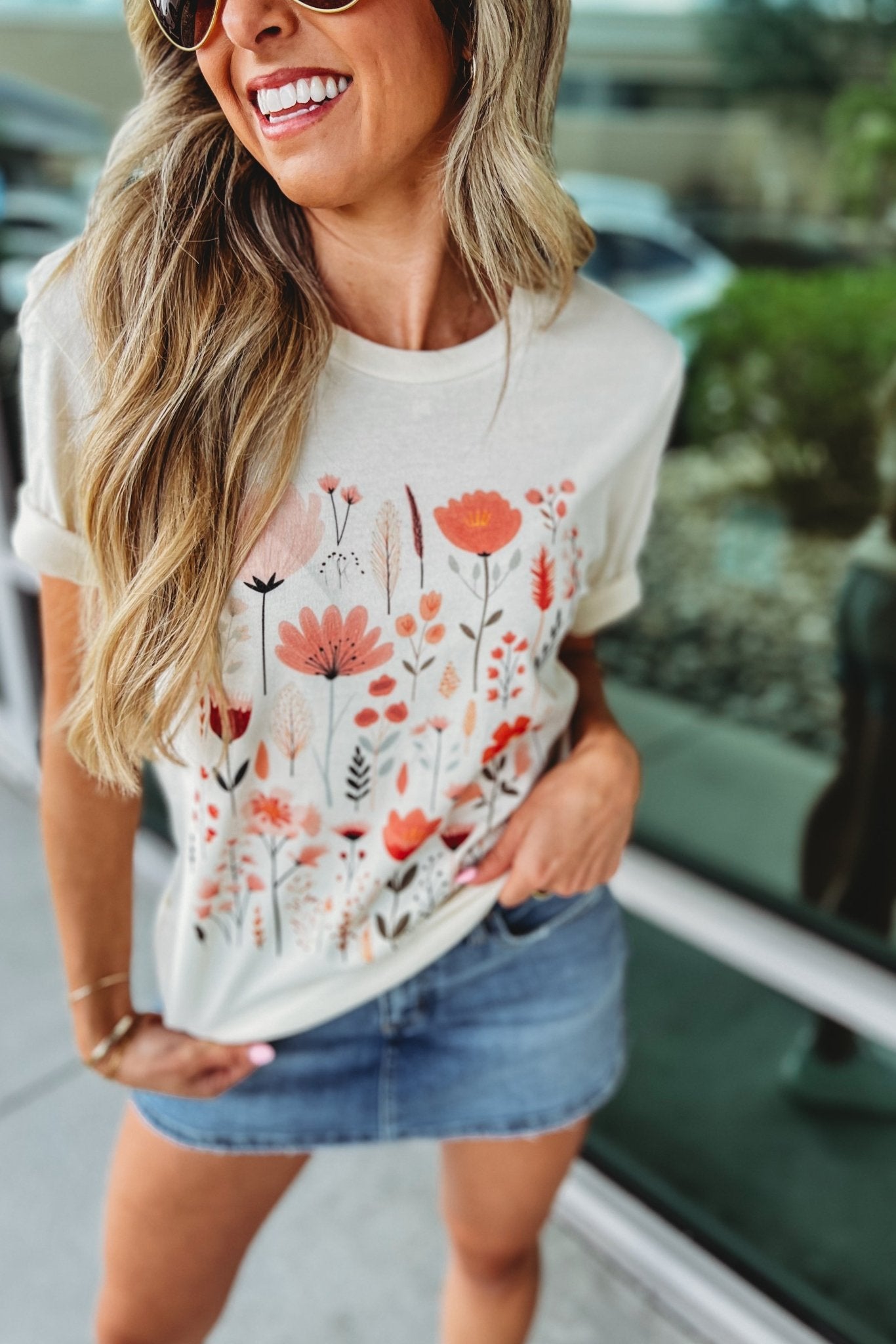 Premium Ivory Wildflower Spring Graphic Tee - Ultimate Style Upgrade