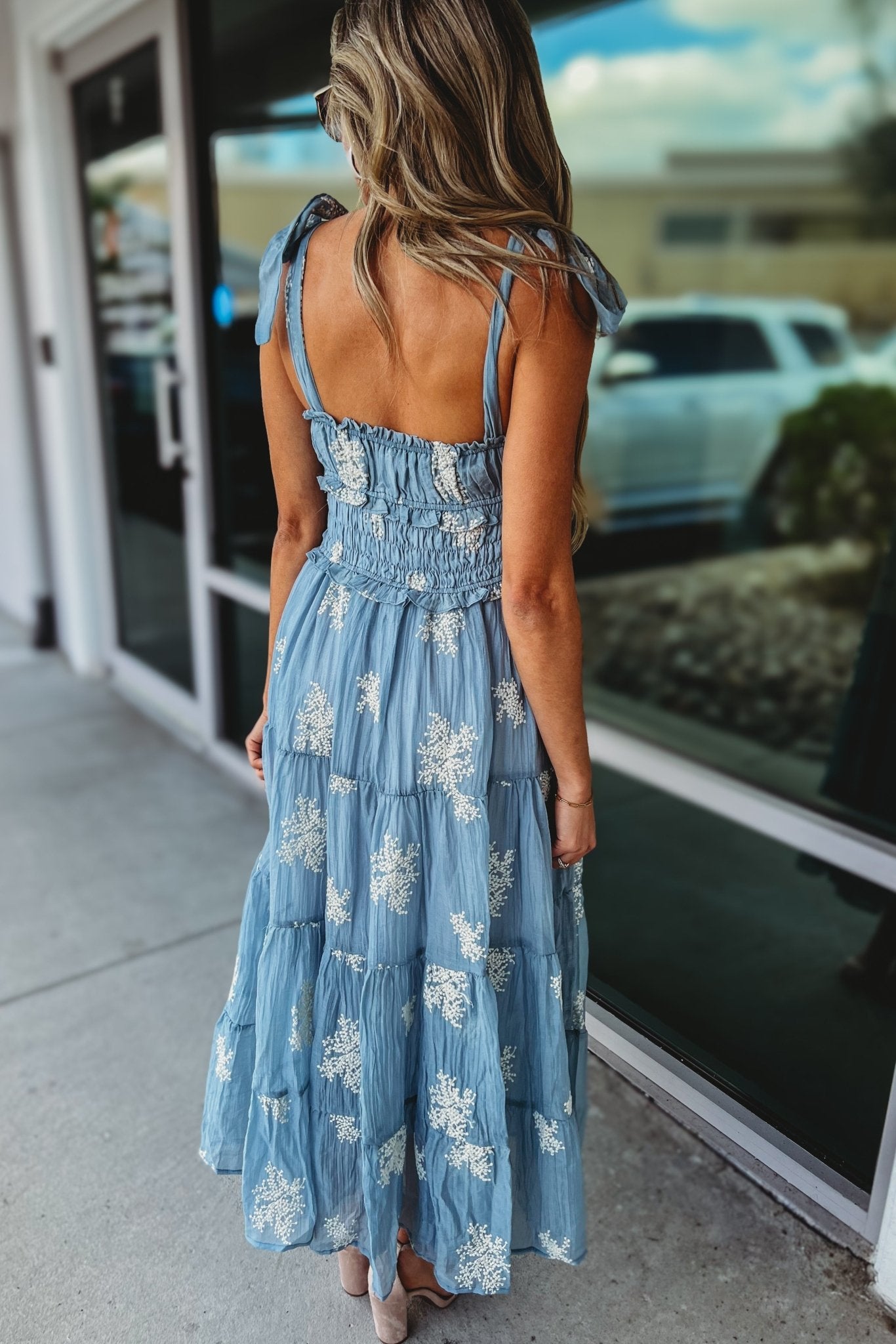 Ultimate Willow Breeze Maxi Dress – Floral Romance