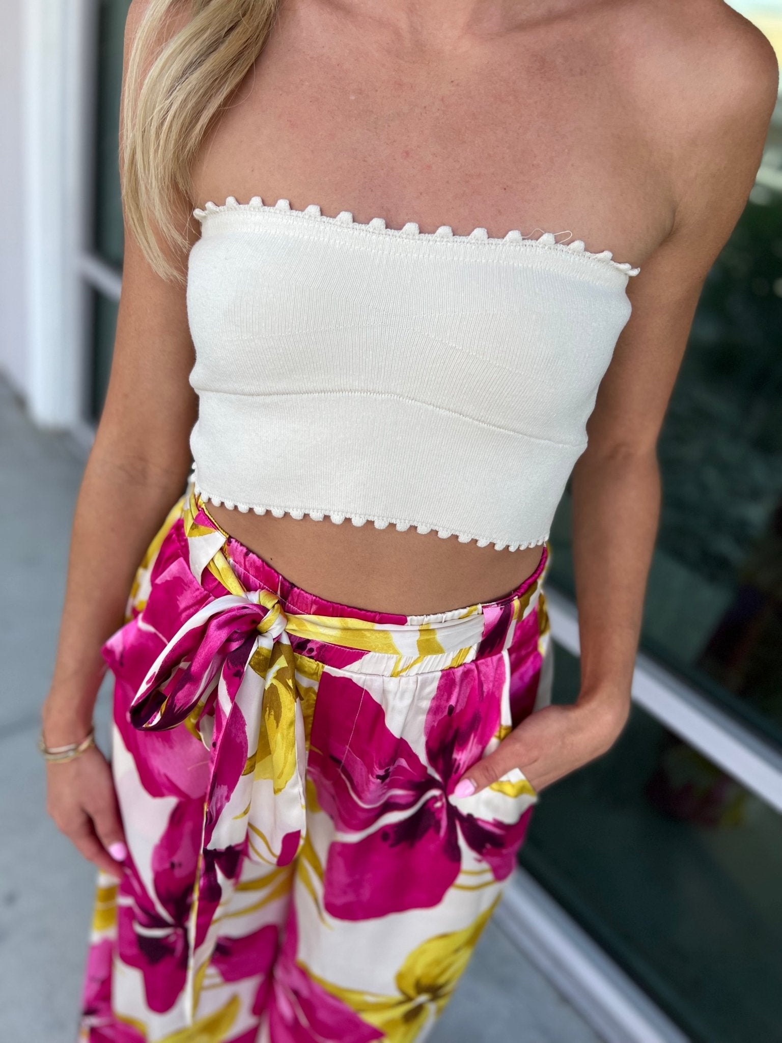 Premium Chic Scallop Edge Oatmeal Cropped Tube Top