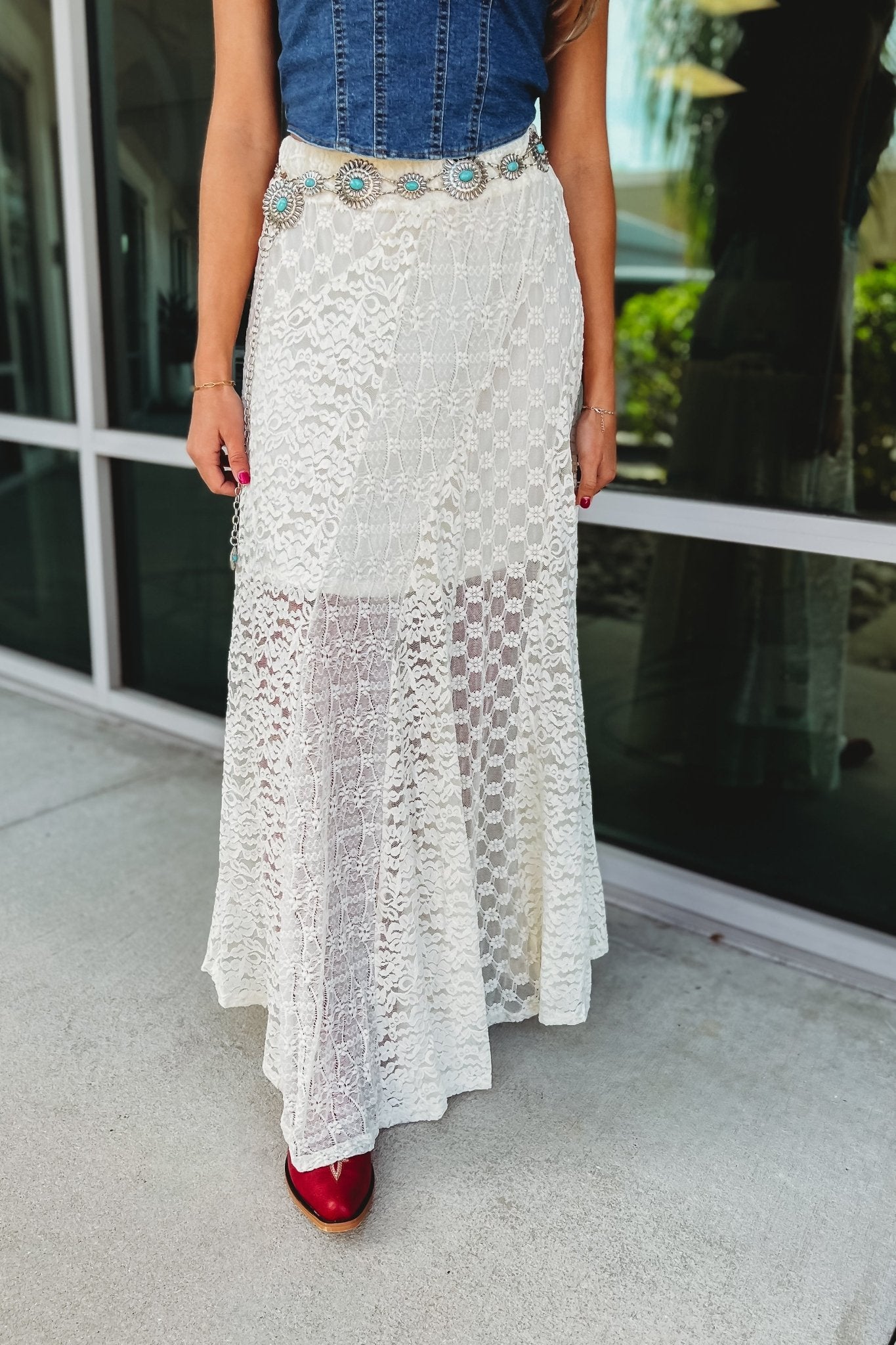 Ultimate Vibes Cream Lace Skirt - Premium Fit & Style