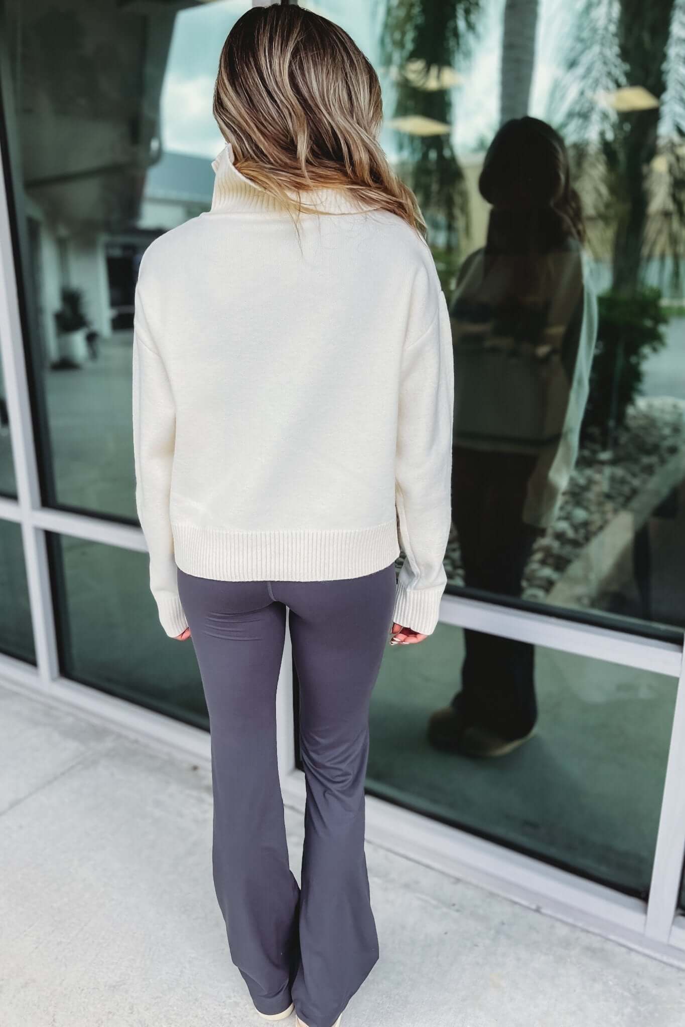 Premium Comfort Pullover - 5 Stylish Colors