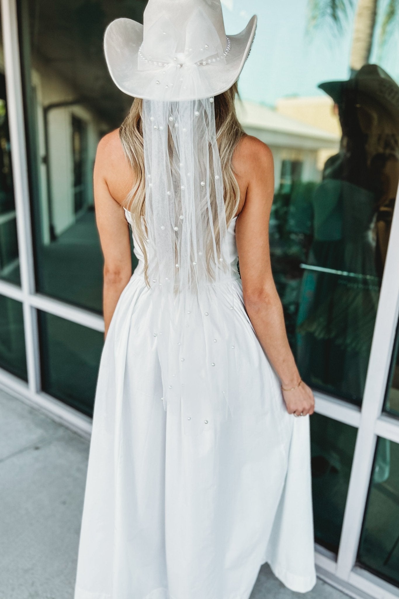 Ultimate Bridal Veil Cowboy Hat - Elegant Pearl Accents