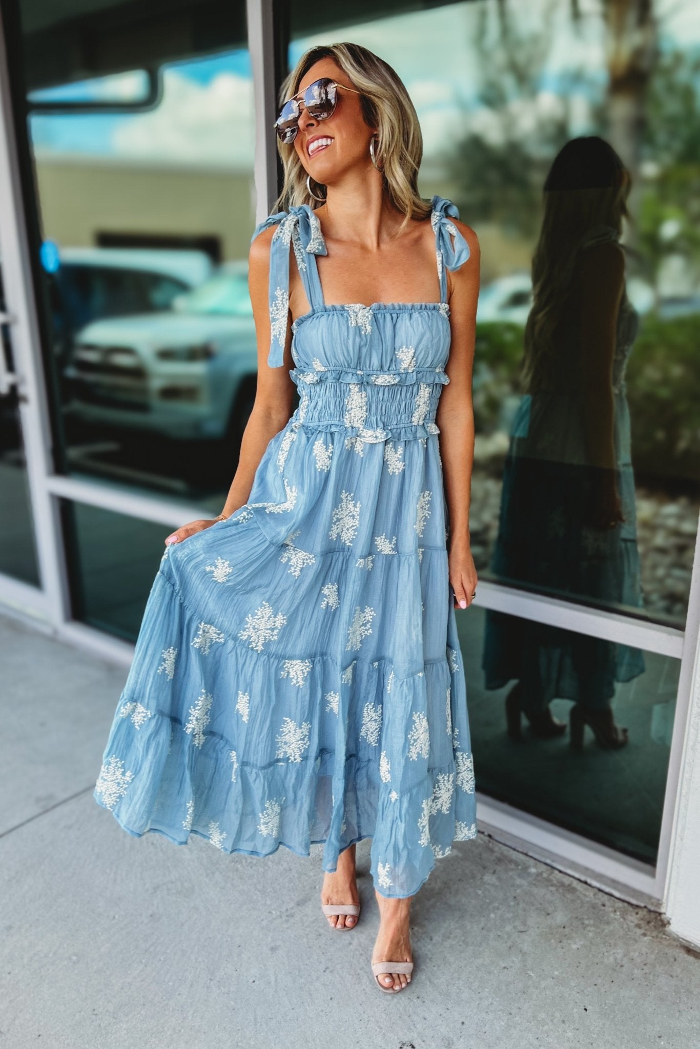 Ultimate Willow Breeze Maxi Dress – Floral Romance