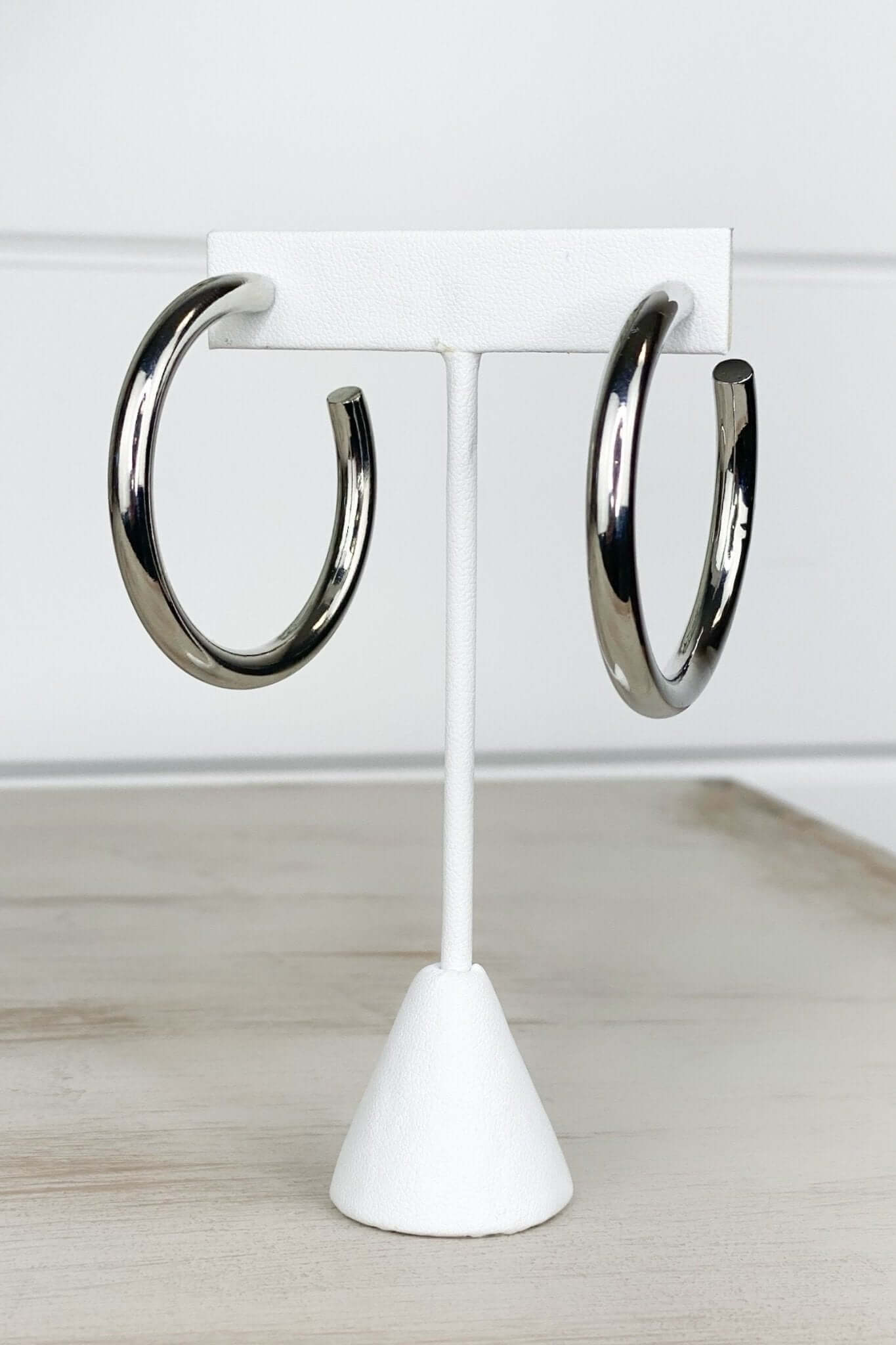 Premium Dual-Tone Hoop Earrings - Ultimate Style Upgrade