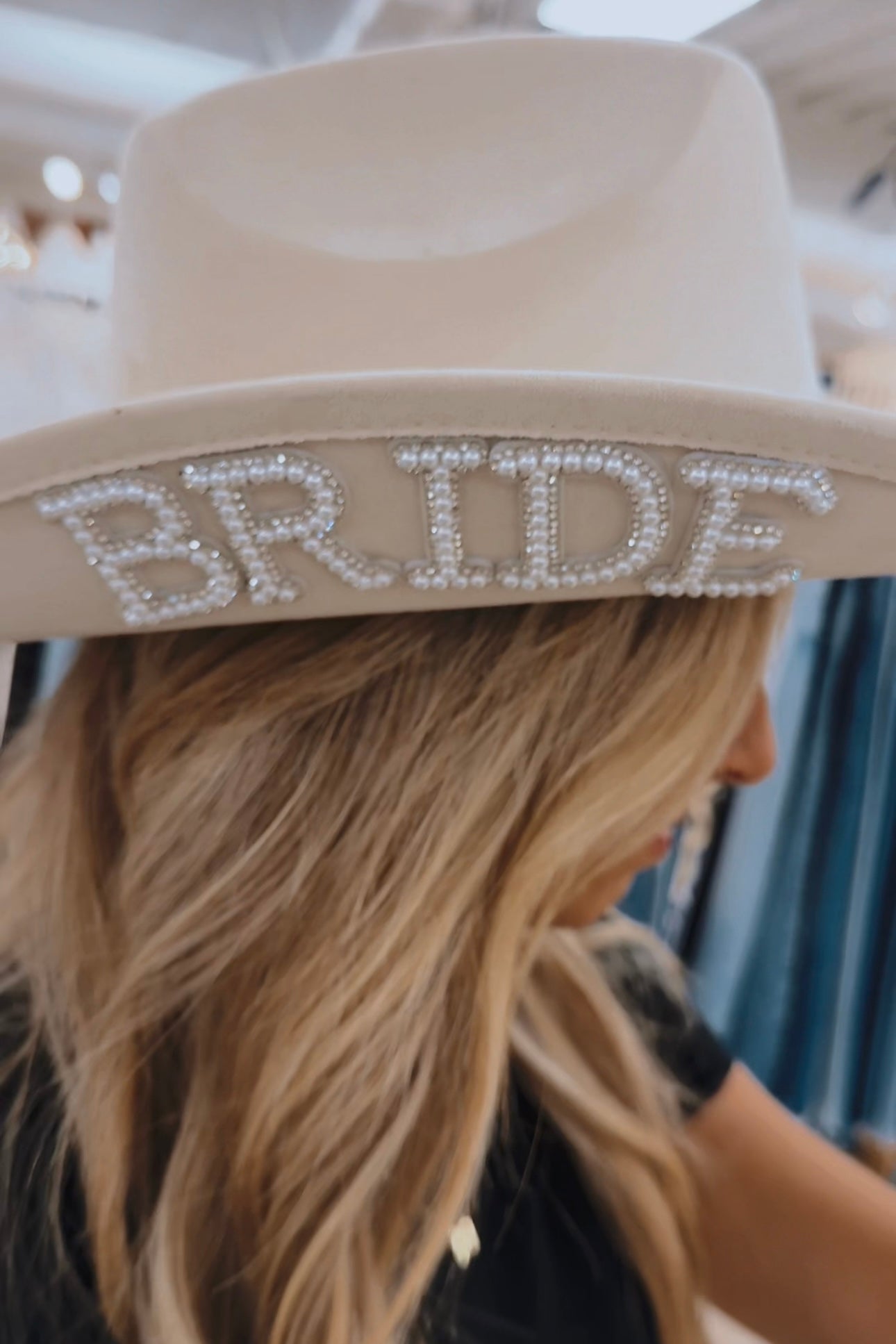 Ultimate Bridal Veil Cowboy Hat - Elegant Pearl Accents