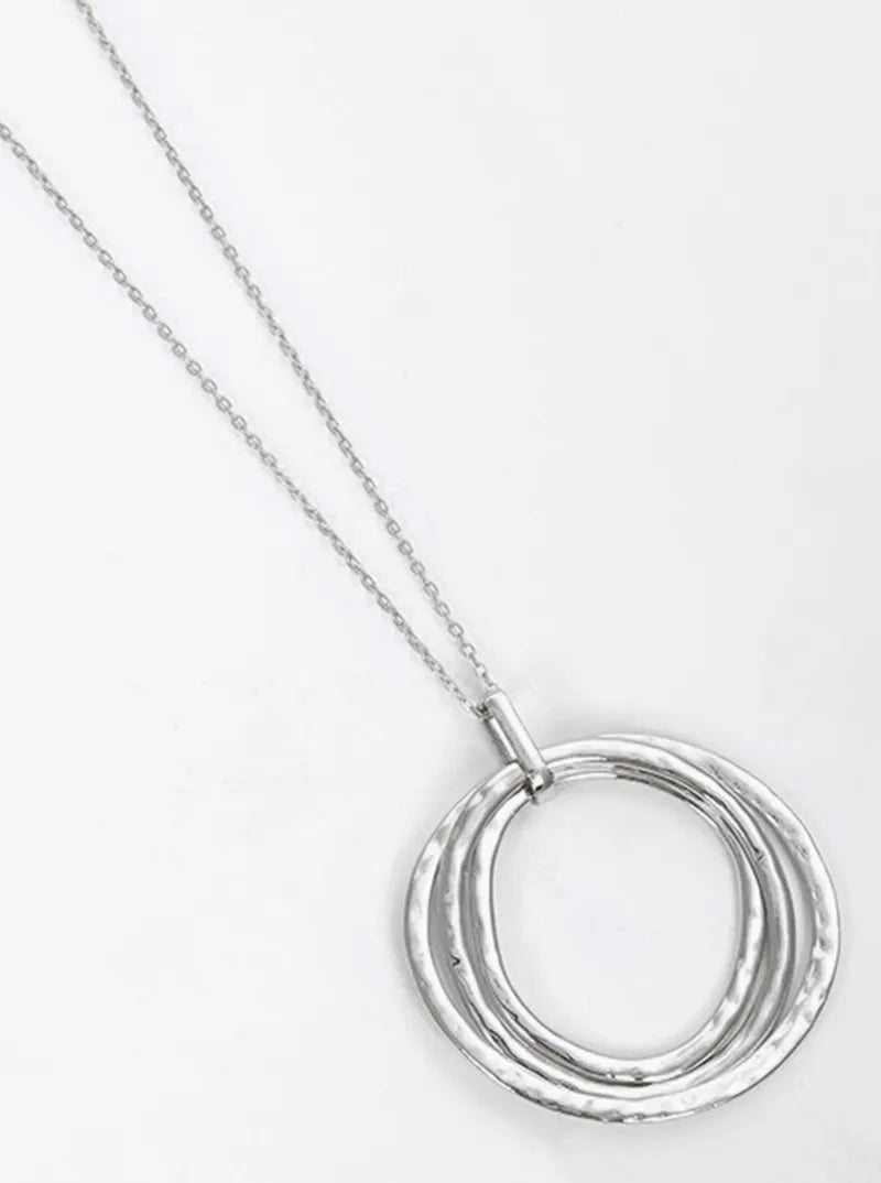 Premium Hammered Metal Tri Circle Pendant Necklace - Ultimate Style Statement