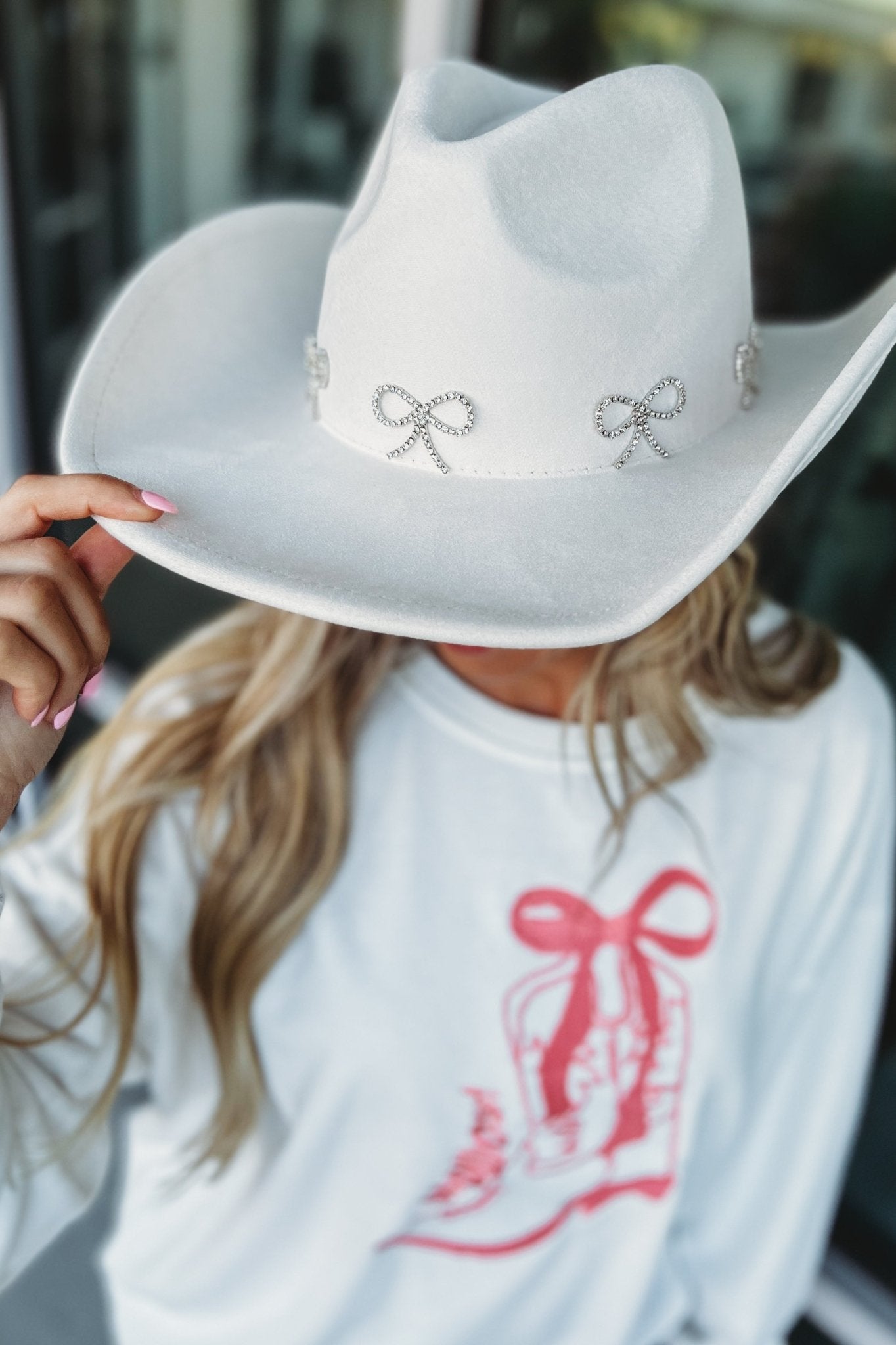 Premium Ivory Rhinestone Bow Cowboy Hat - Ultimate Style Statement