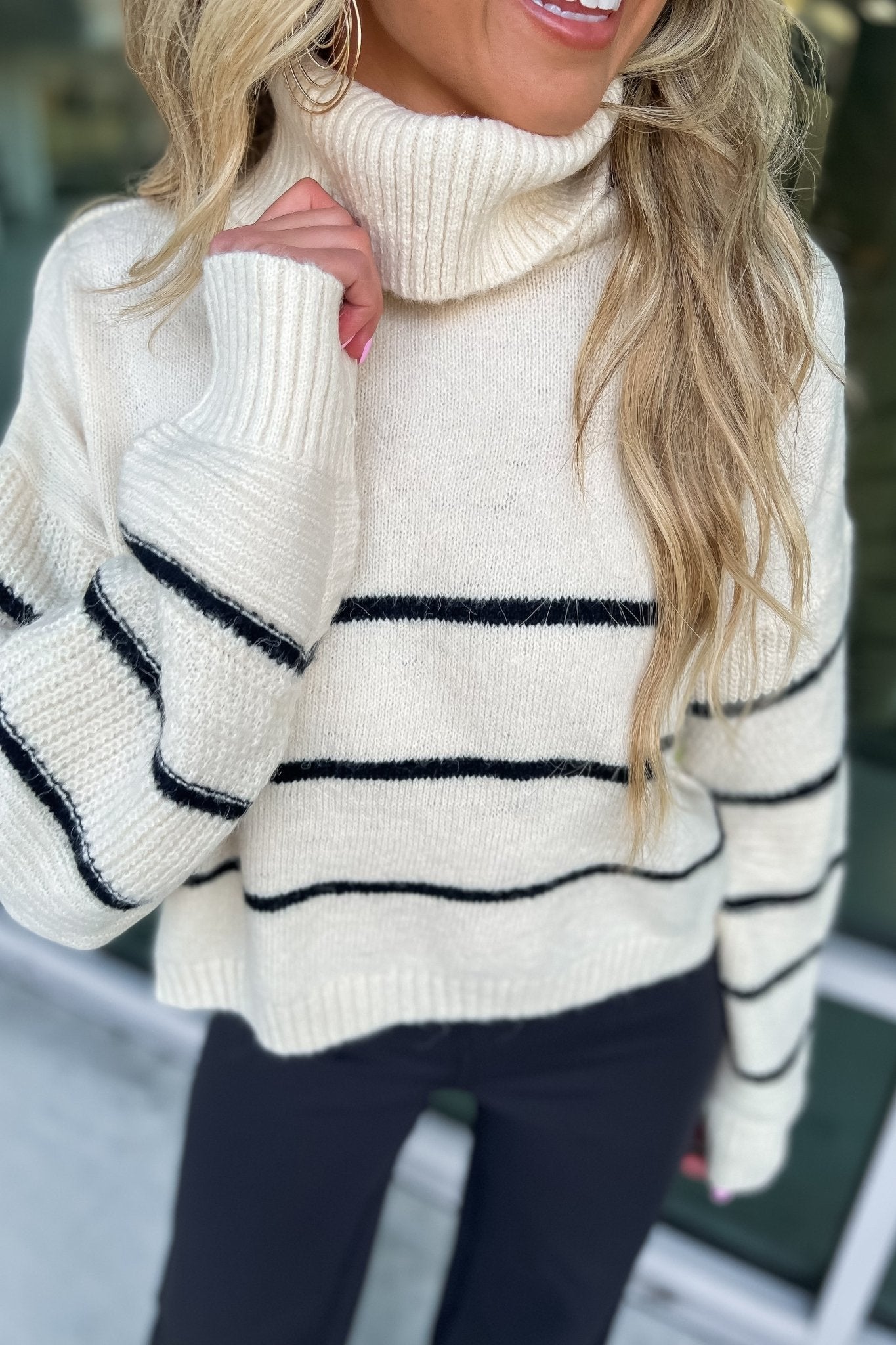 Premium Taupe Stripe Cozy Turtleneck Sweater - Ultimate Winter Essential