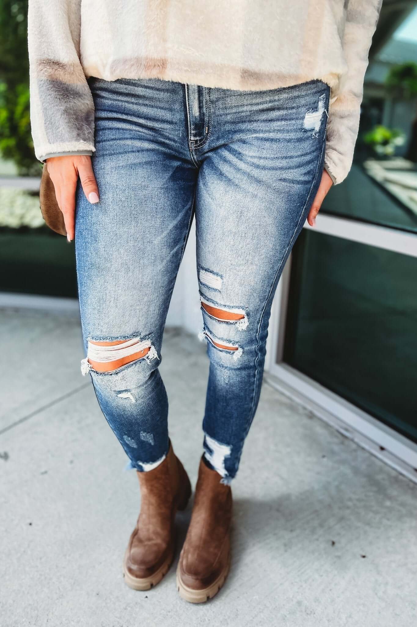 KANCAN Premium Oh Hey There Distressed Skinny Jeans