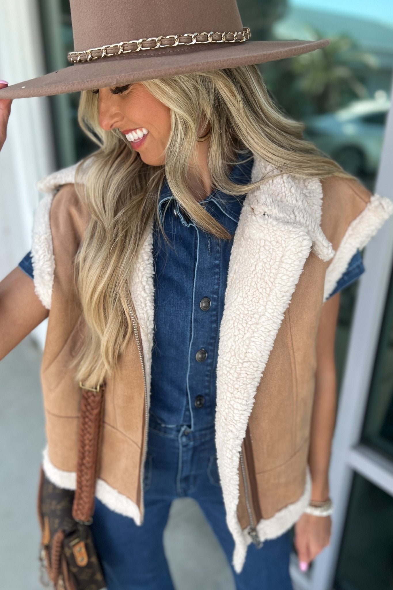 Premium Cross Your Mind Fur Suede Vest - Ultimate Comfort & Style