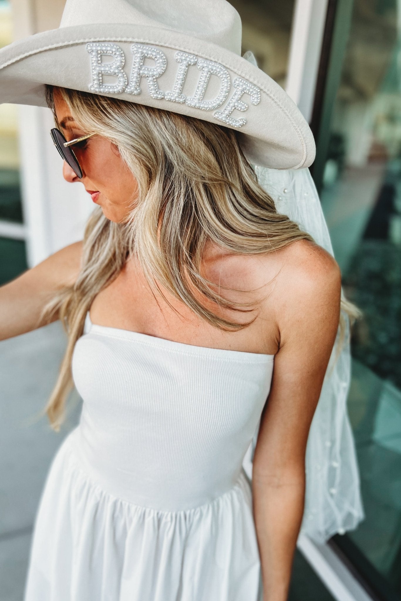 Ultimate Bridal Veil Cowboy Hat - Elegant Pearl Accents