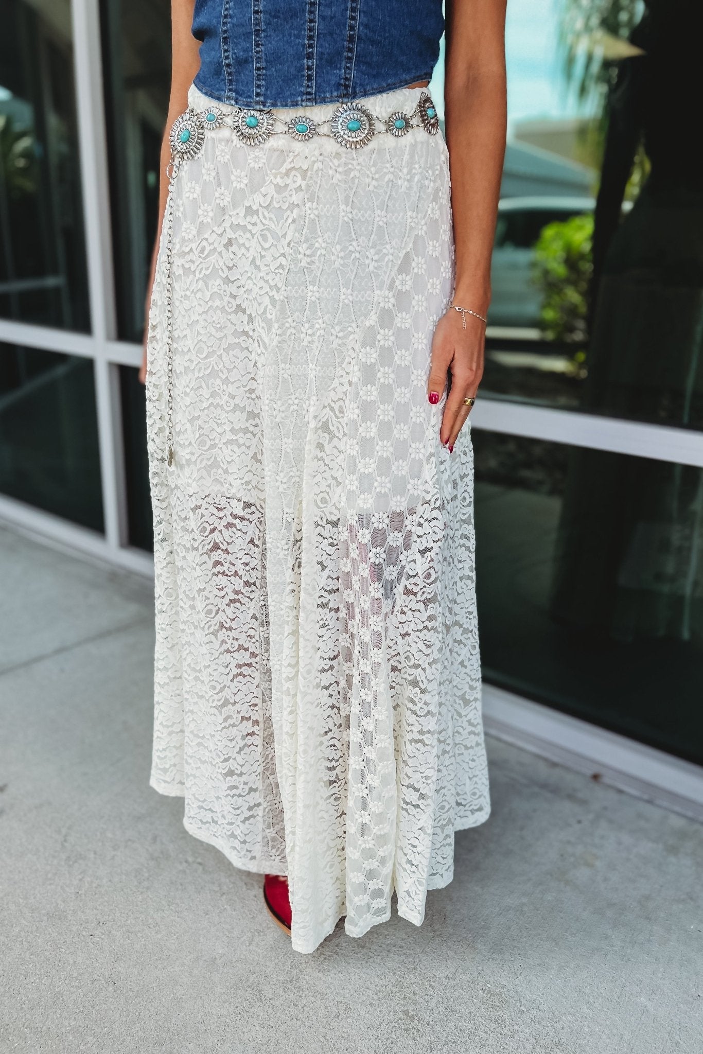 Ultimate Vibes Cream Lace Skirt - Premium Fit & Style