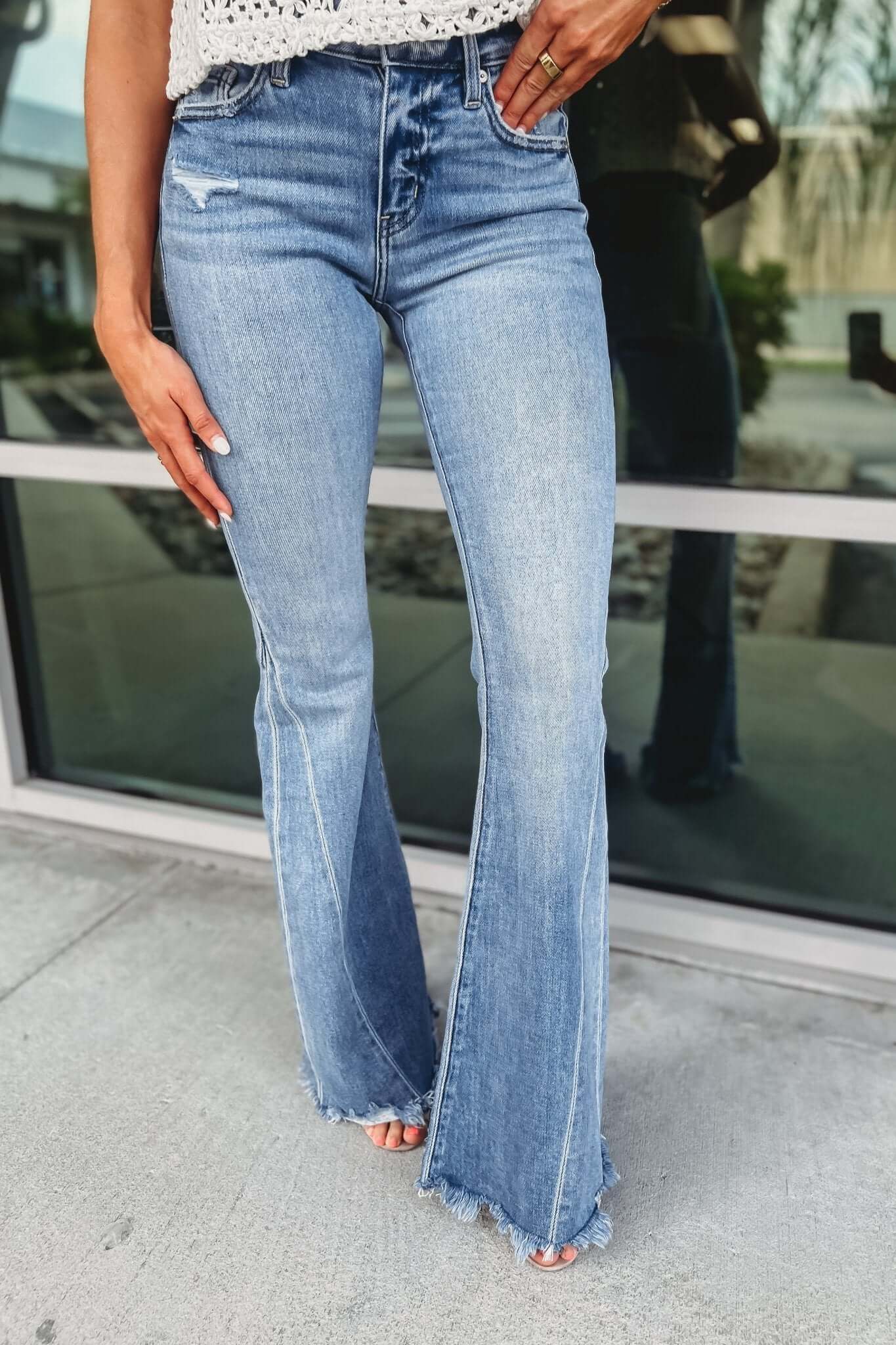 Premium Kancan Kelsey Sharkbite Flare Jeans - Ultimate Style & Comfort