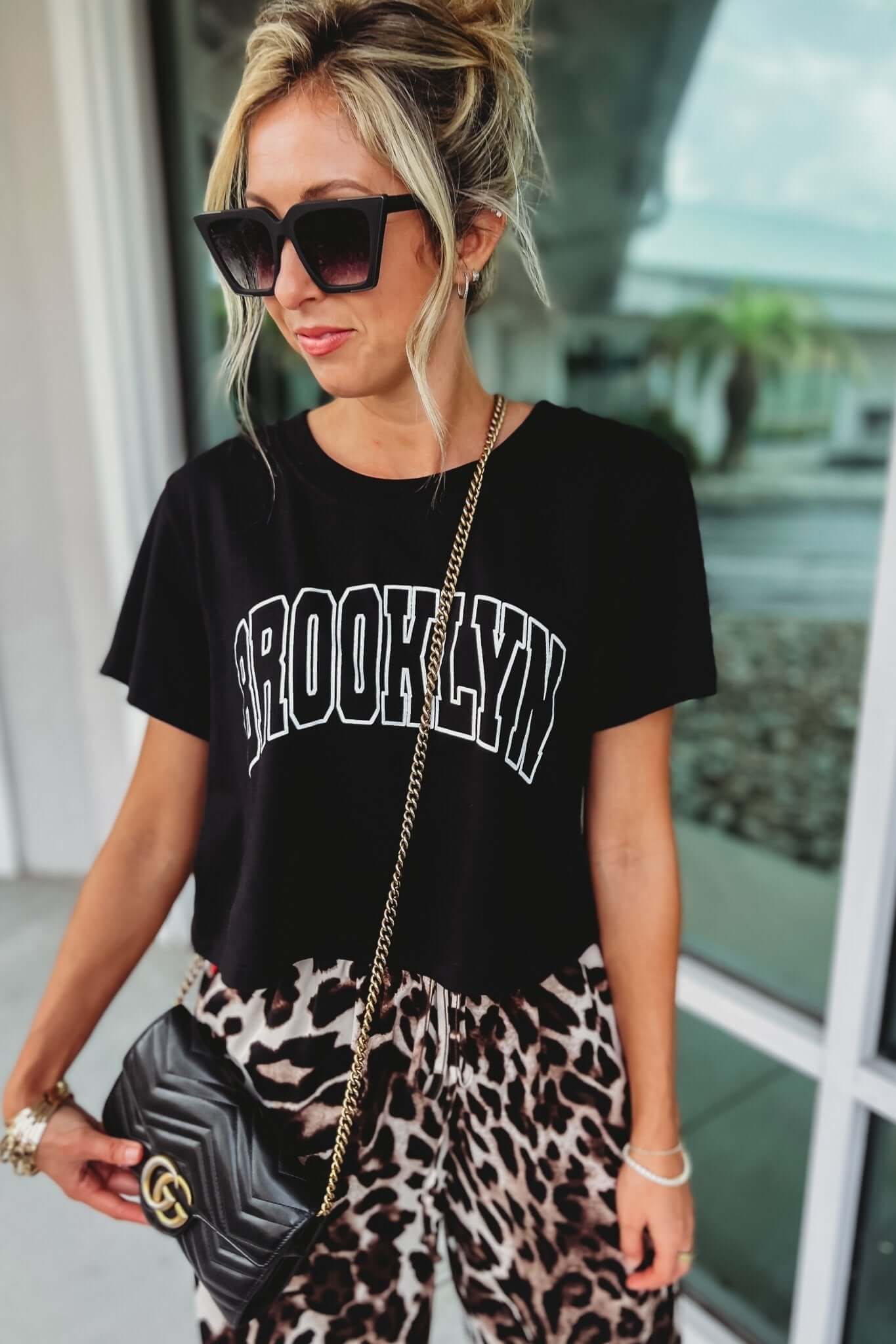 Premium Cropped Brooklyn Graphic Tee - Ultimate Style Upgrade