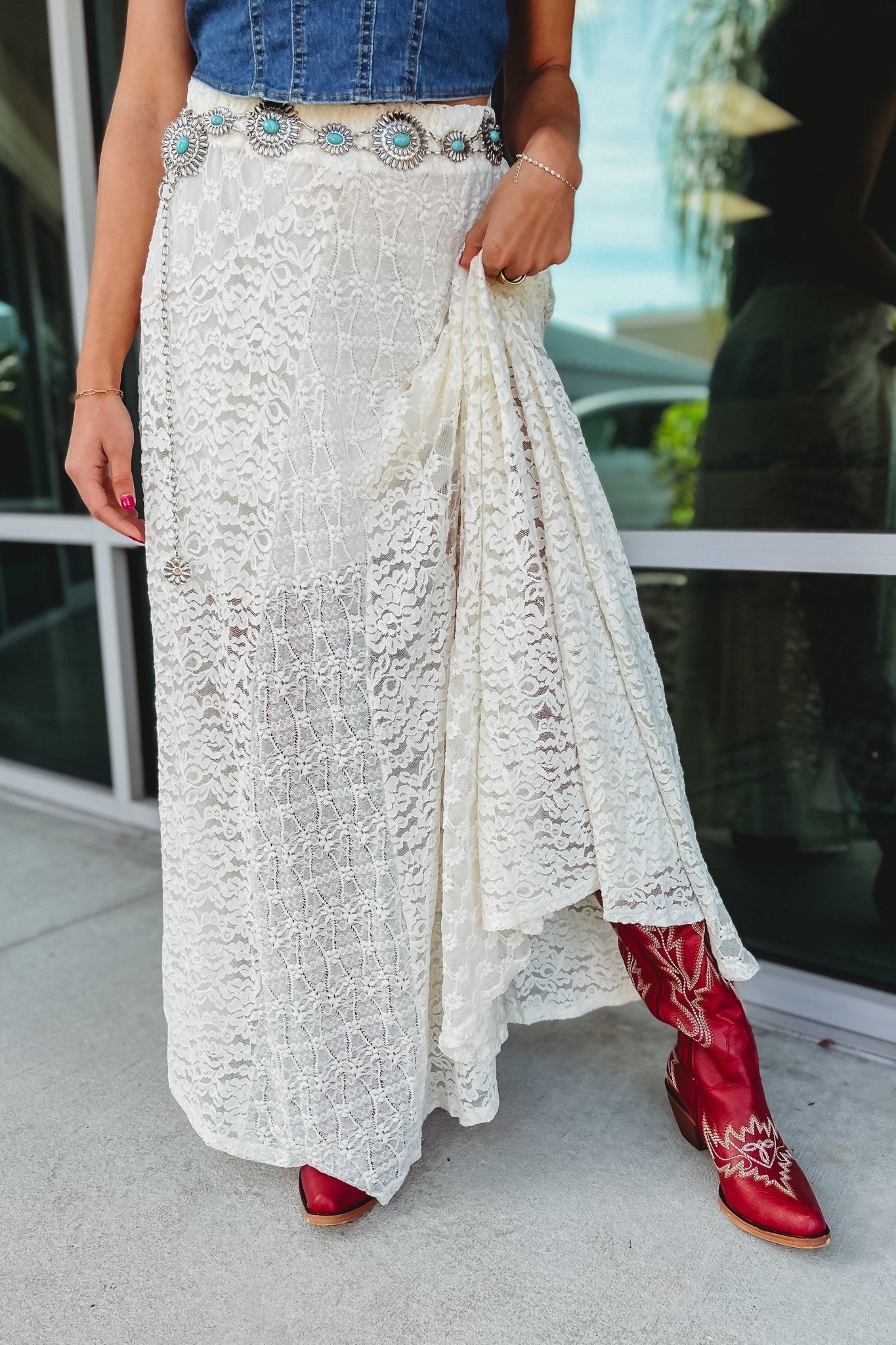 Ultimate Vibes Cream Lace Skirt - Premium Fit & Style