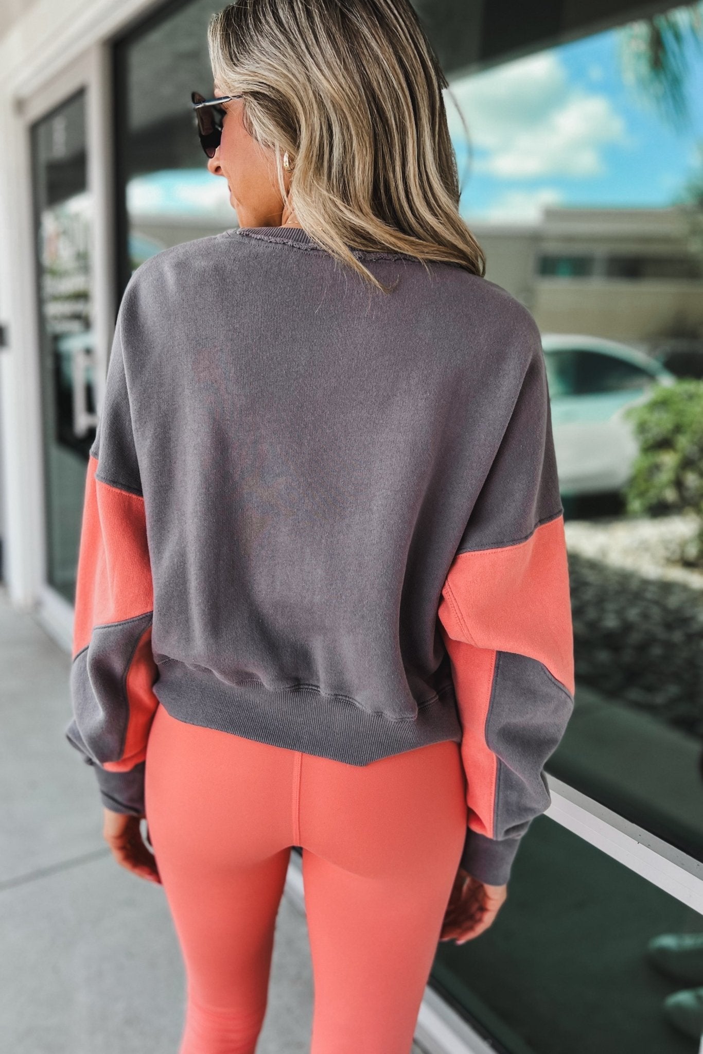 Ultimate Colorblock Pullover - Upgrade Your Activewear Style